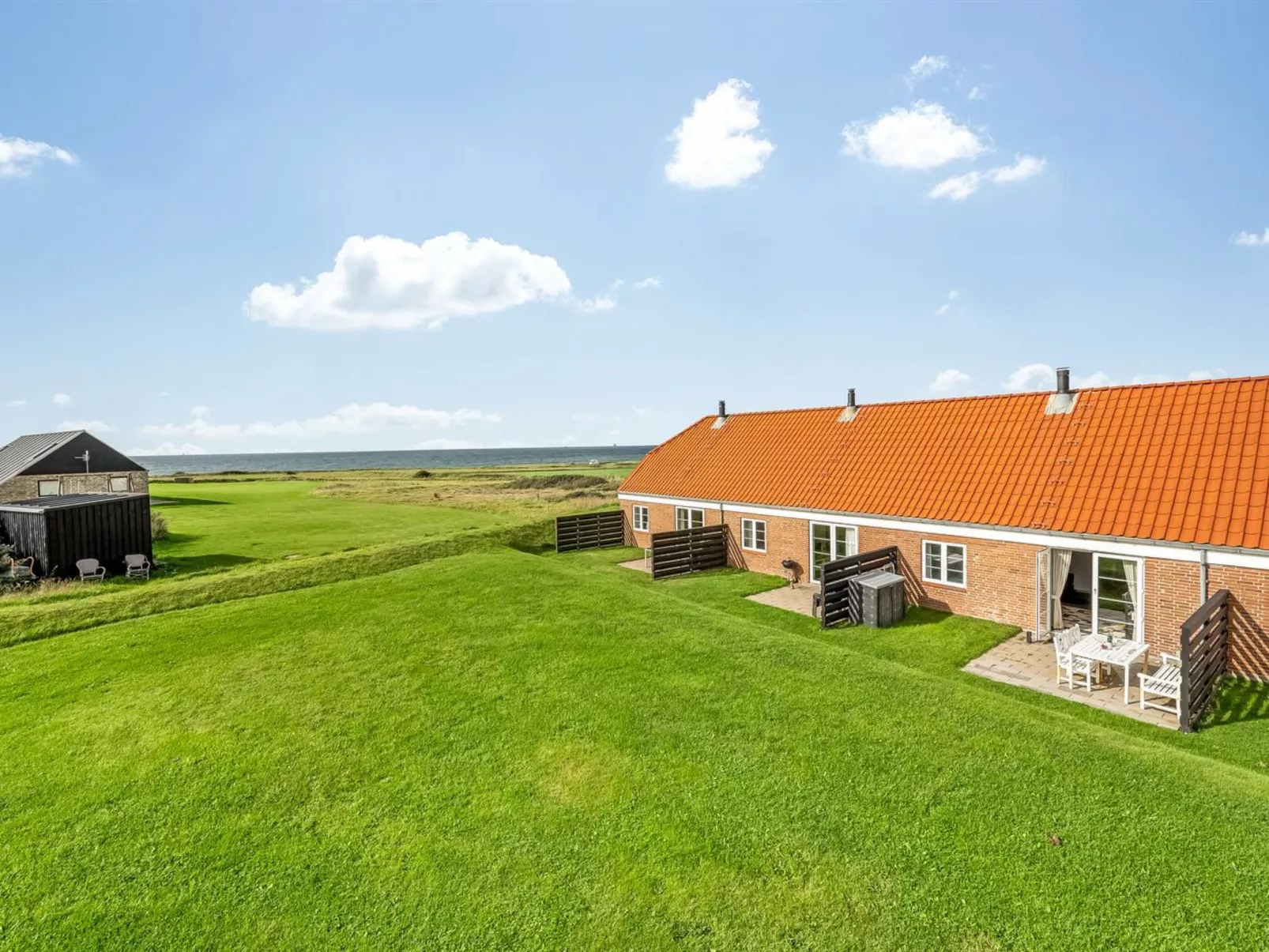 "Smeralda" - 200m from the sea-Buiten