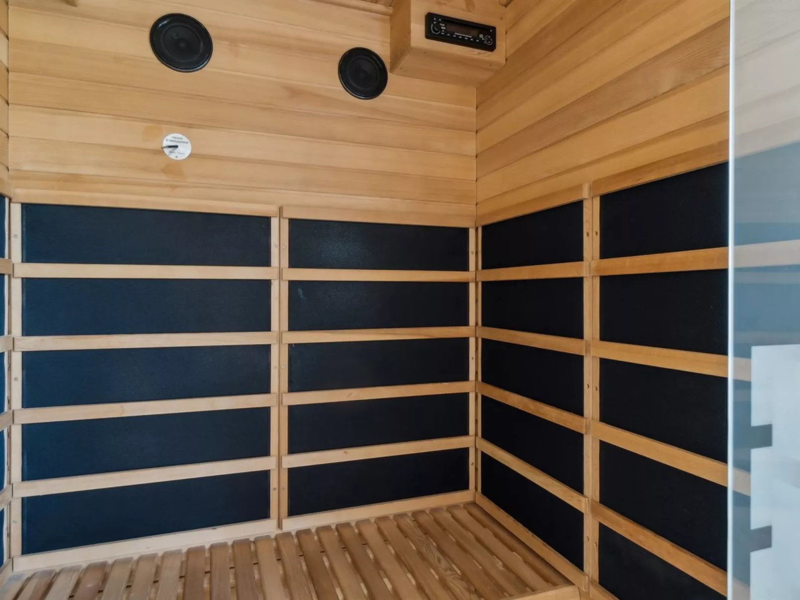 "Talika" - 700m from the sea-Binnen