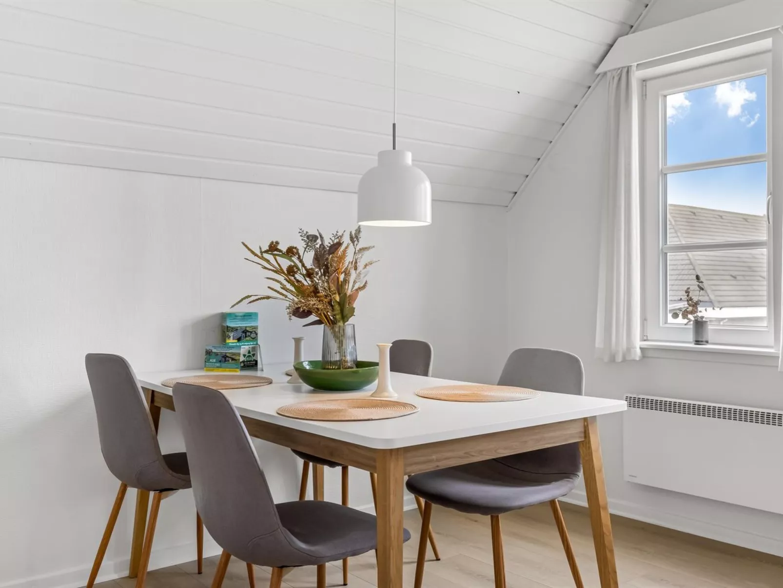 "Lotte" - 2.3km from the sea - Binnen