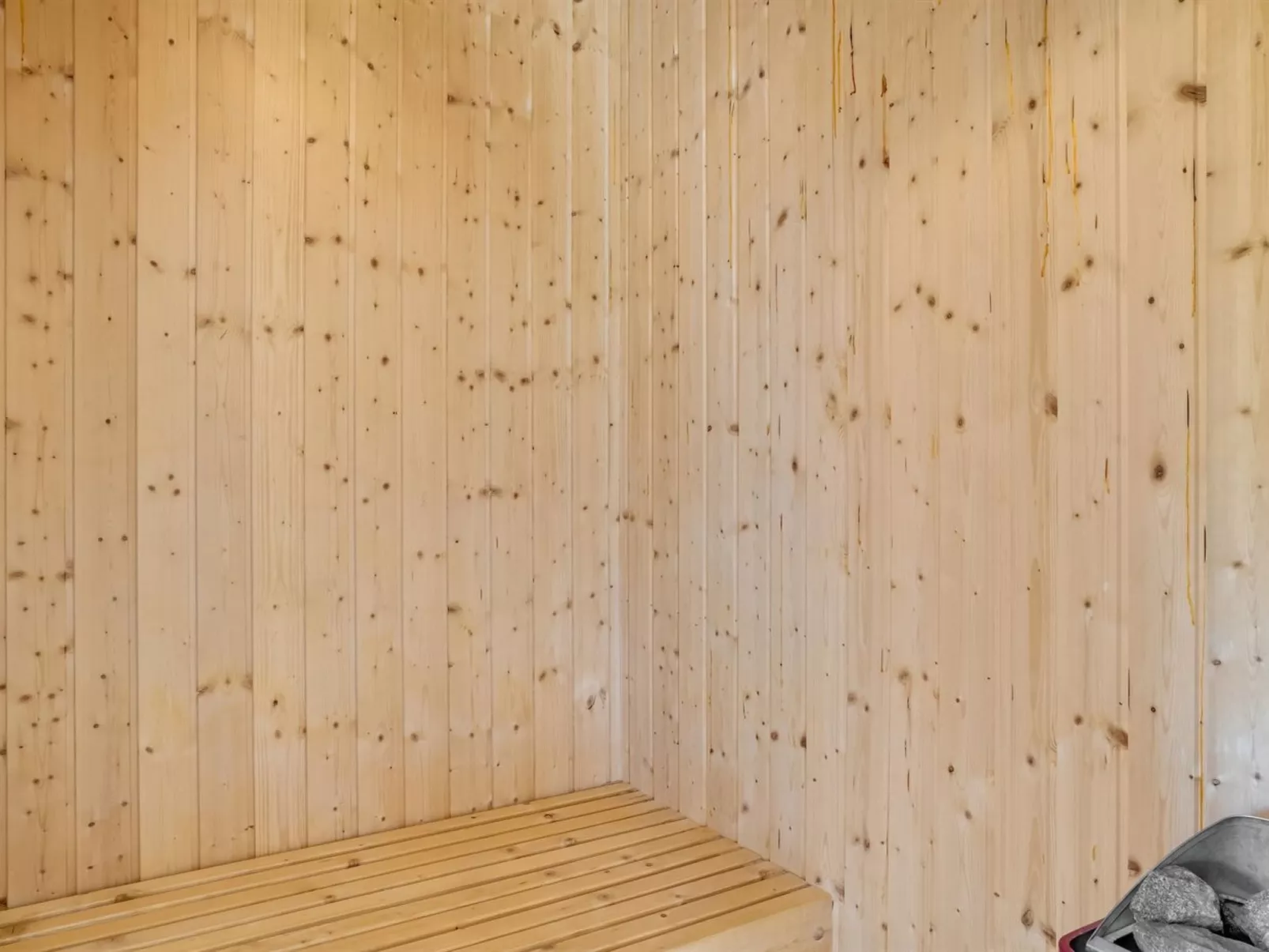 "Felizia" - 2.5km from the sea-Binnen