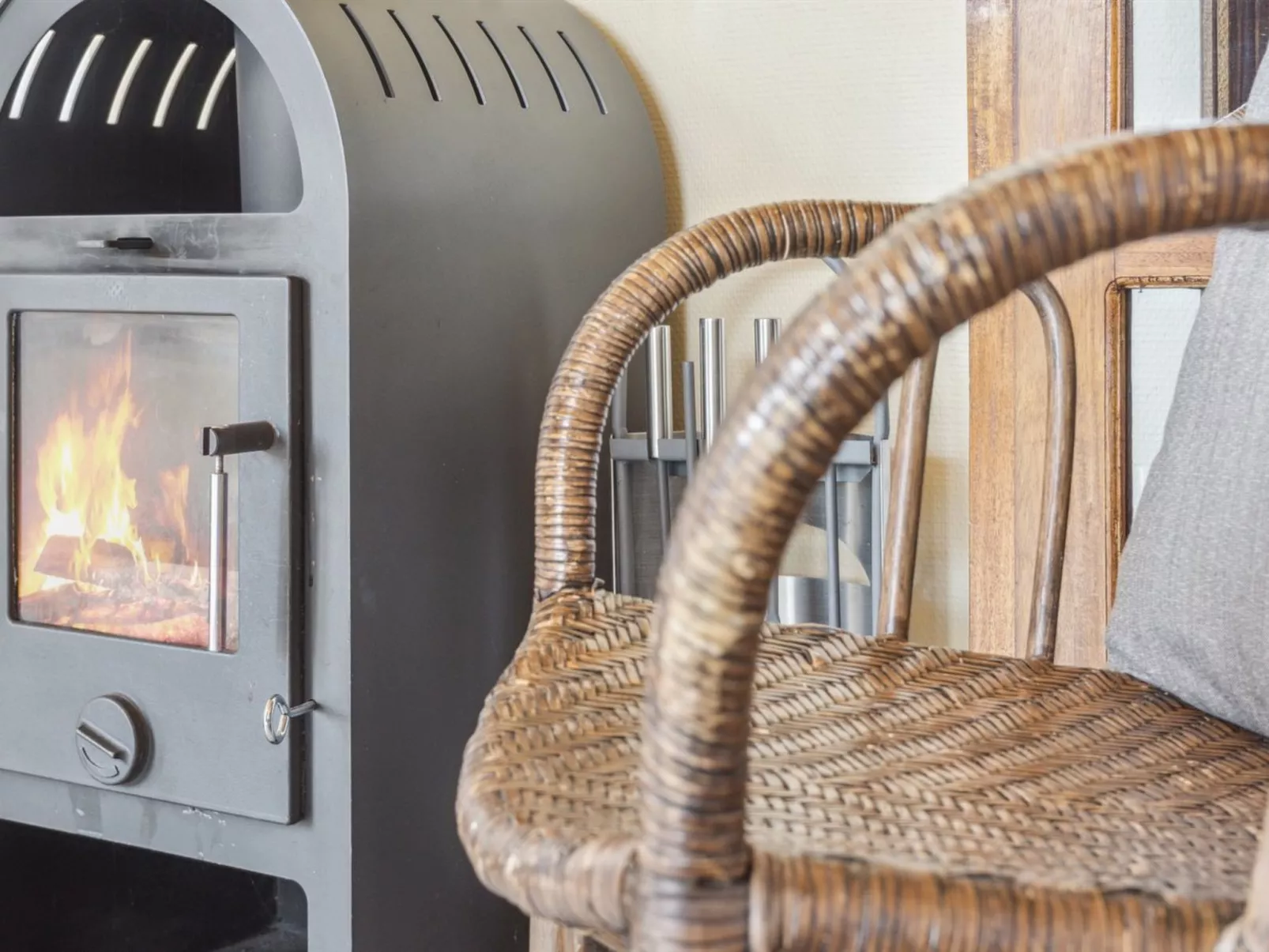 "Onni" - 1km from the sea-Binnen