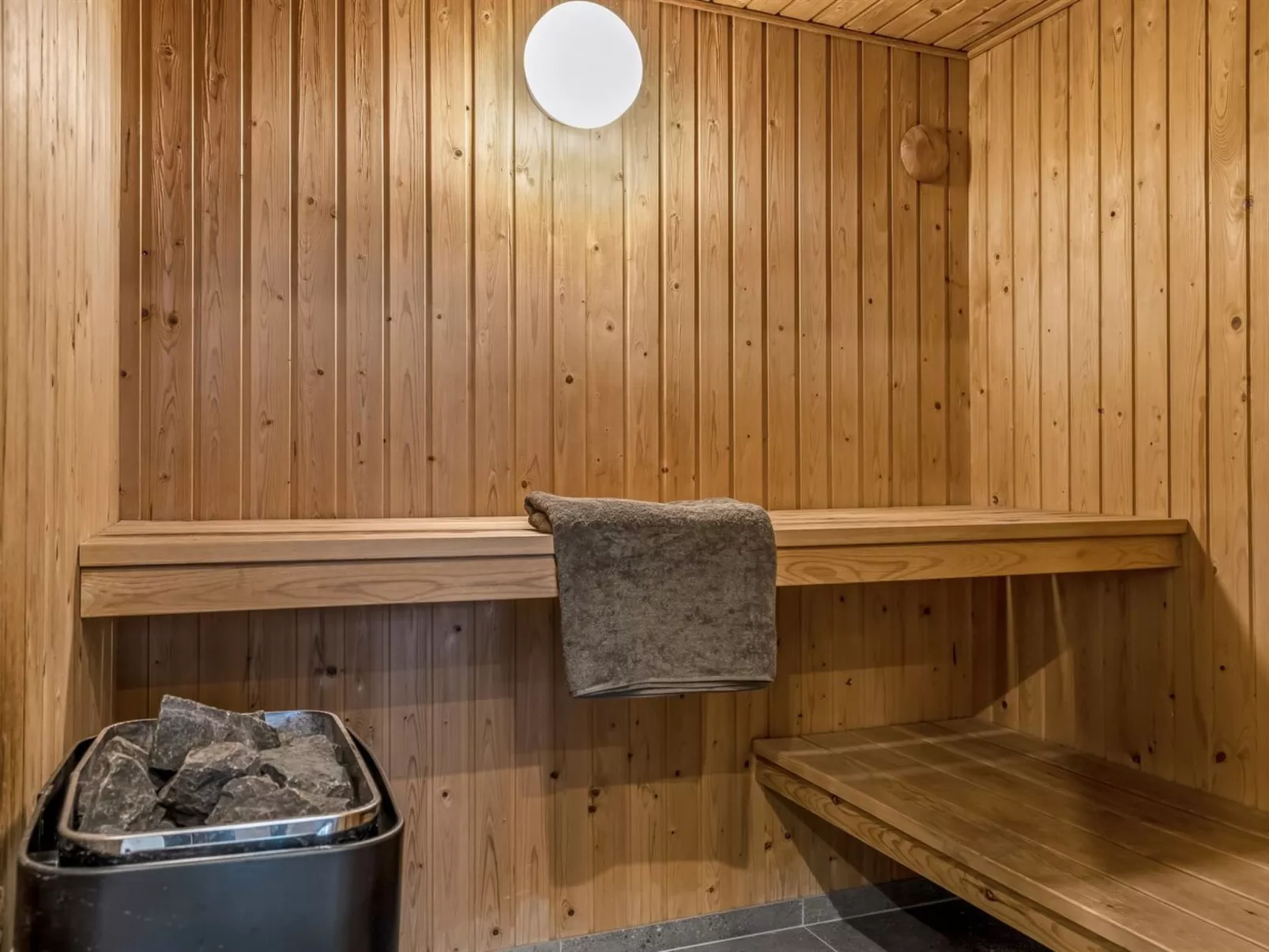 "Crista" - 500m from the sea-Binnen