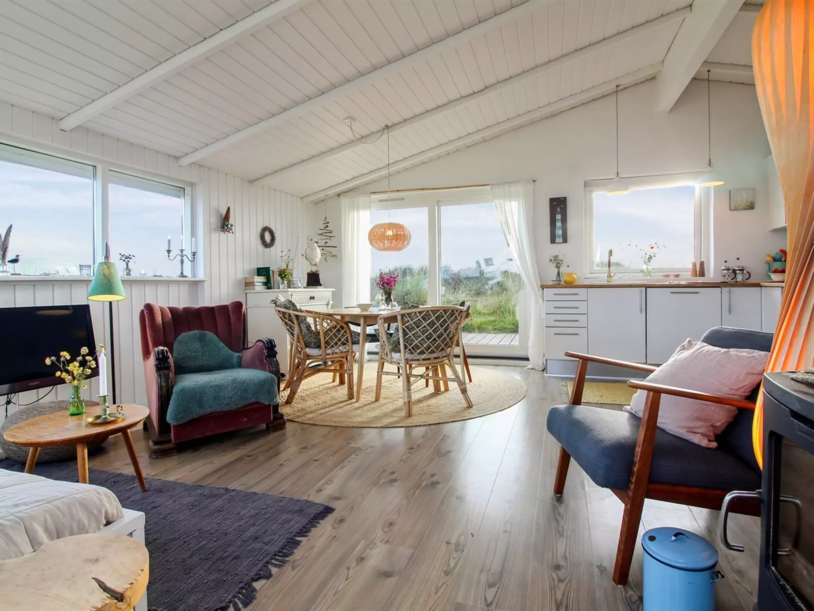 "Anissa" - 100m from the sea-Binnen