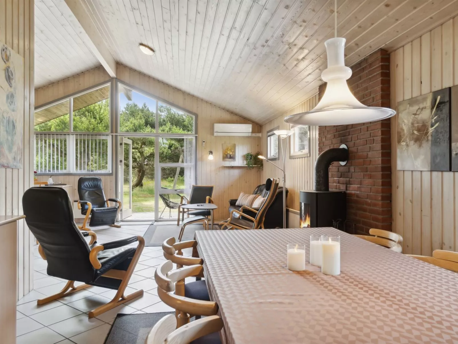 "Erlinda" - 3.1km from the sea-Binnen