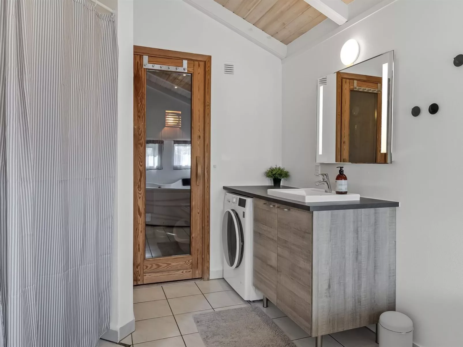 "Solina" - 500m from the sea-Binnen