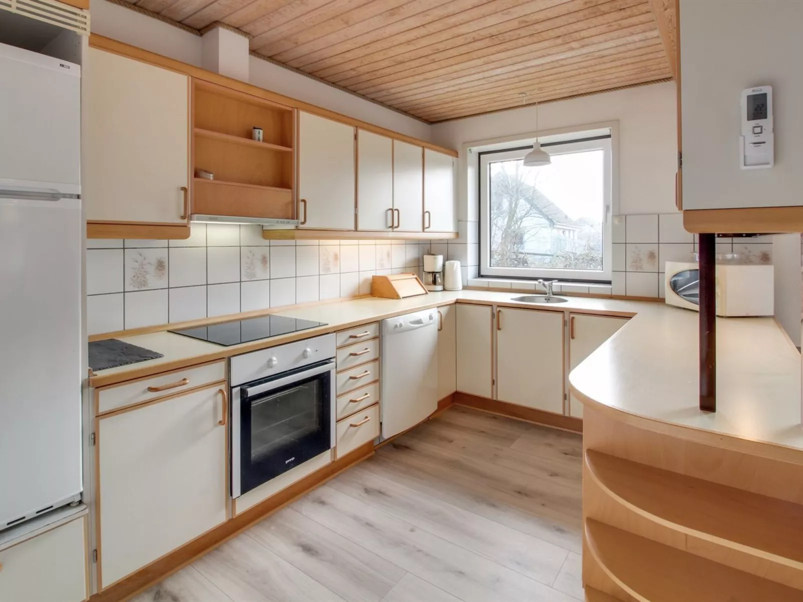 "Solmaz" - 3.5km from the sea-Binnen