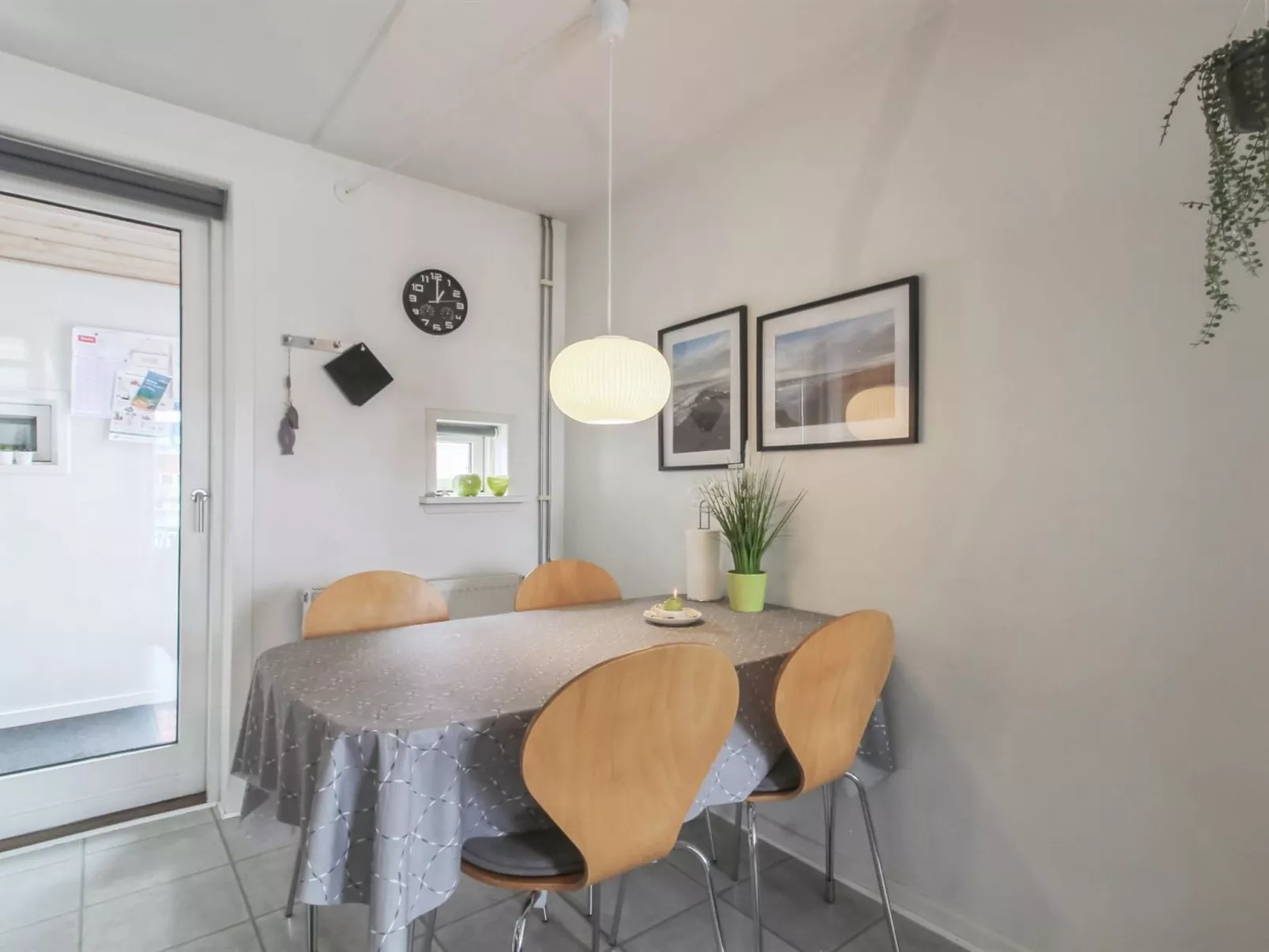 "Héléne" - 2.3km from the sea-Binnen