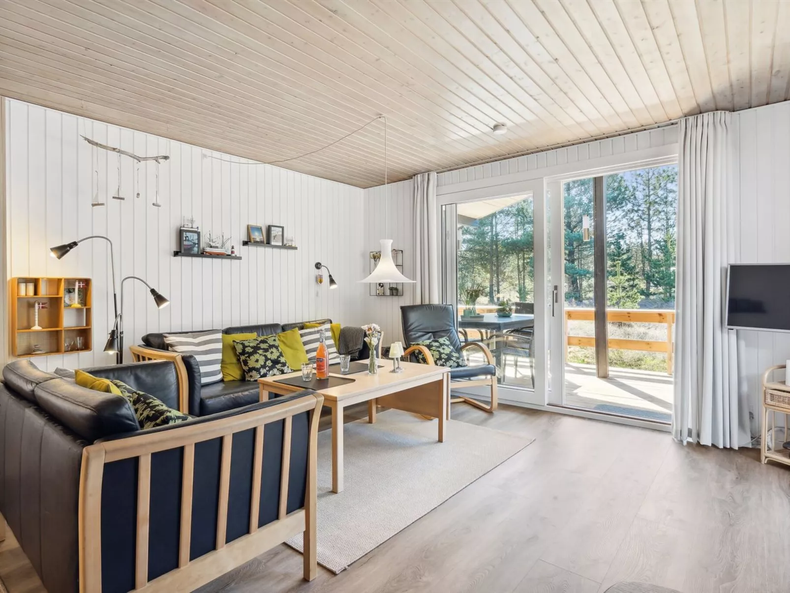 "Sigrun" - 4km from the sea-Binnen