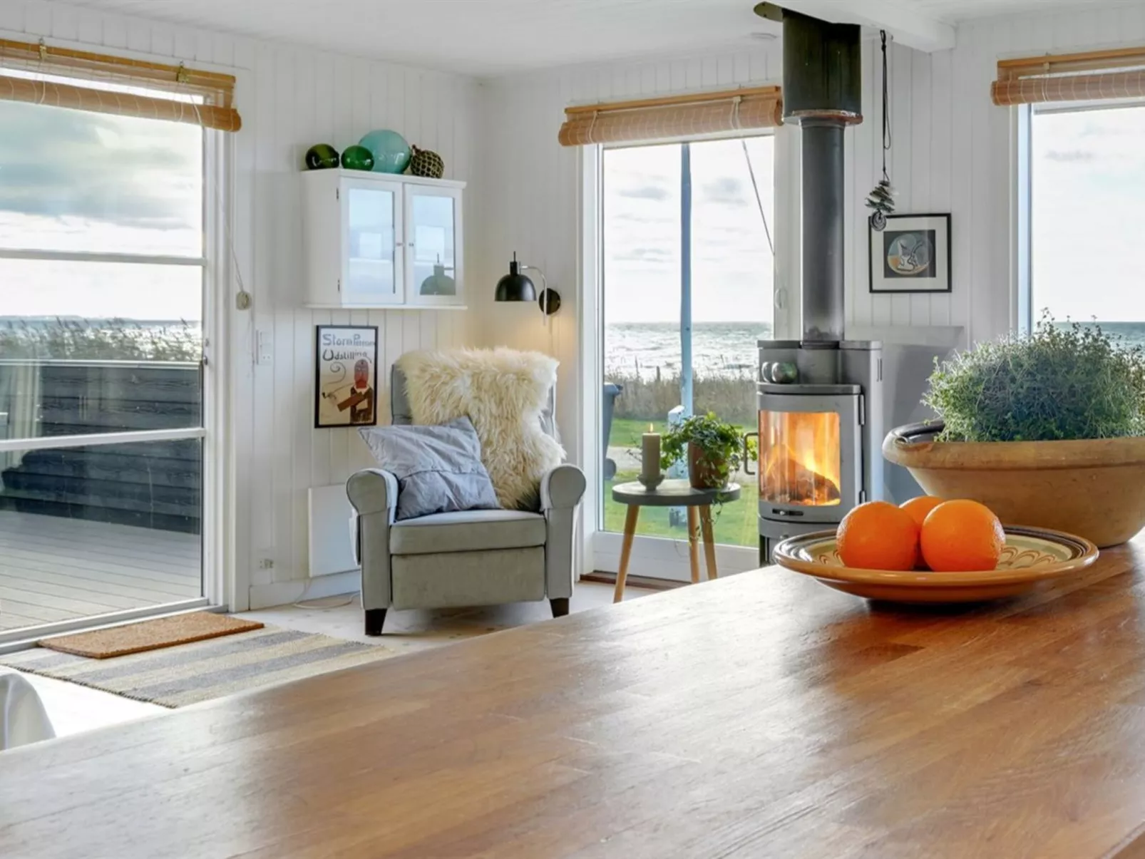 "Akseline" - 20m from the sea-Binnen