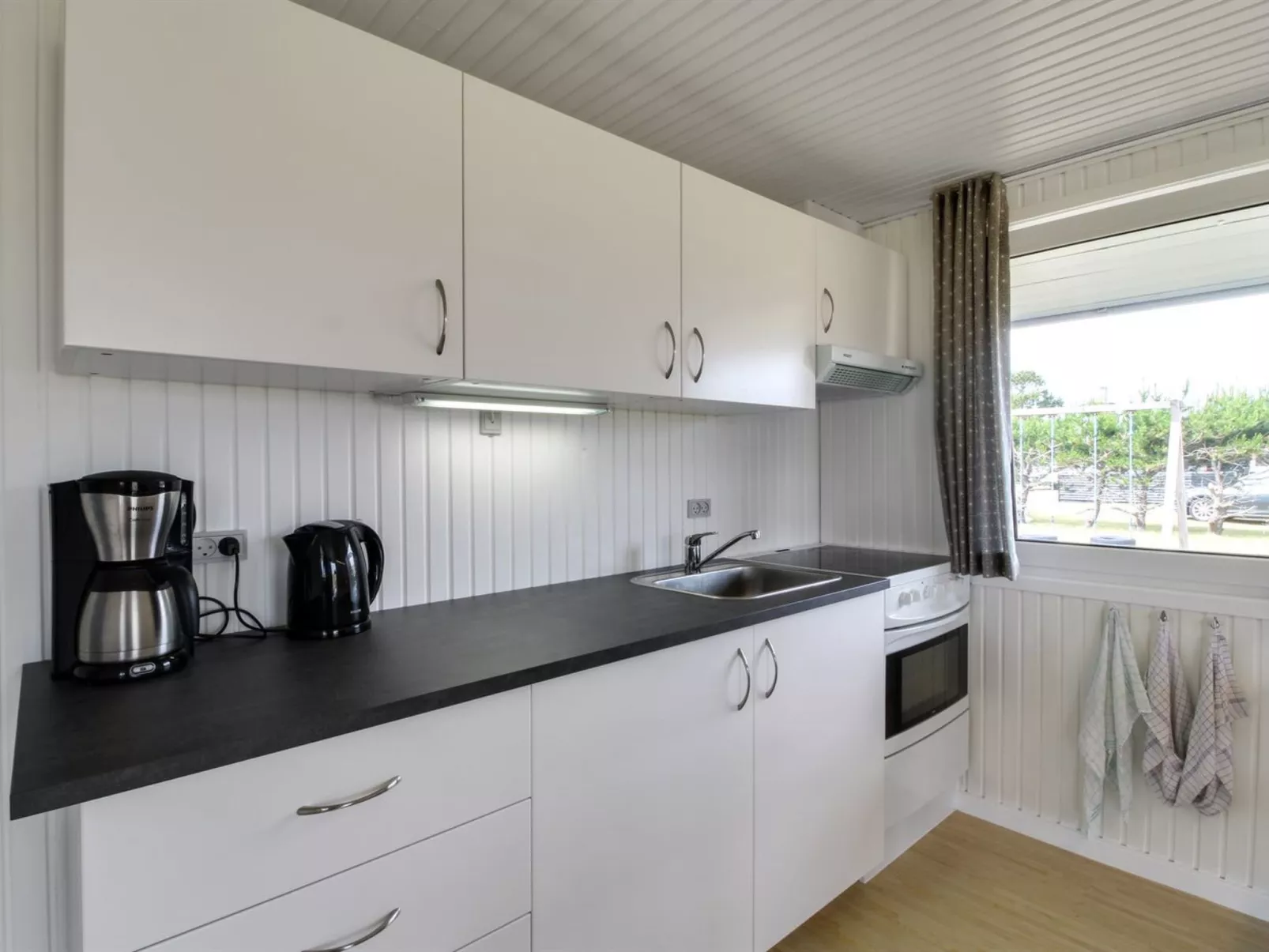 "Berndt" - 50m from the sea-Binnen