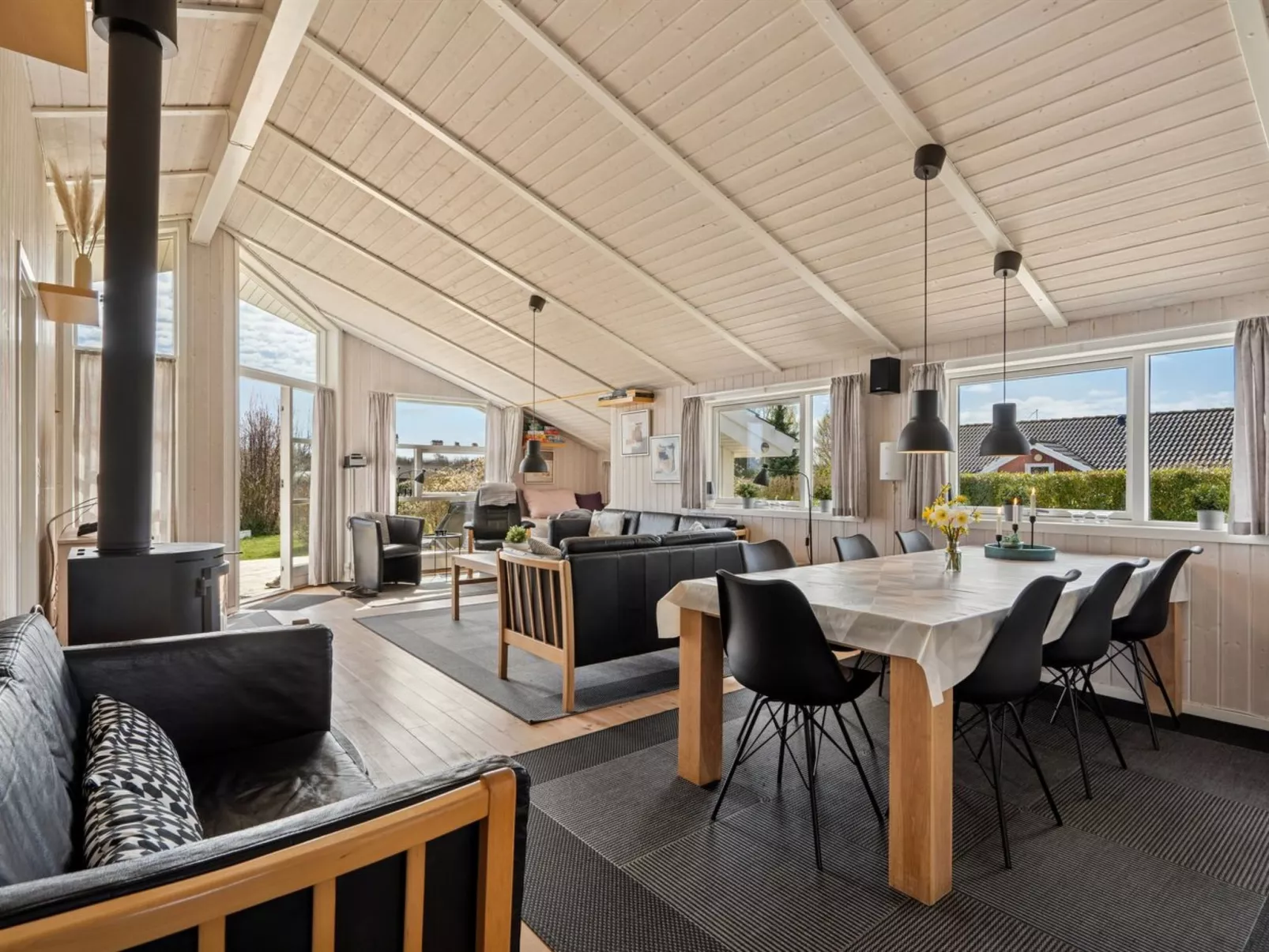 "Tjakko" - 700m from the sea-Binnen