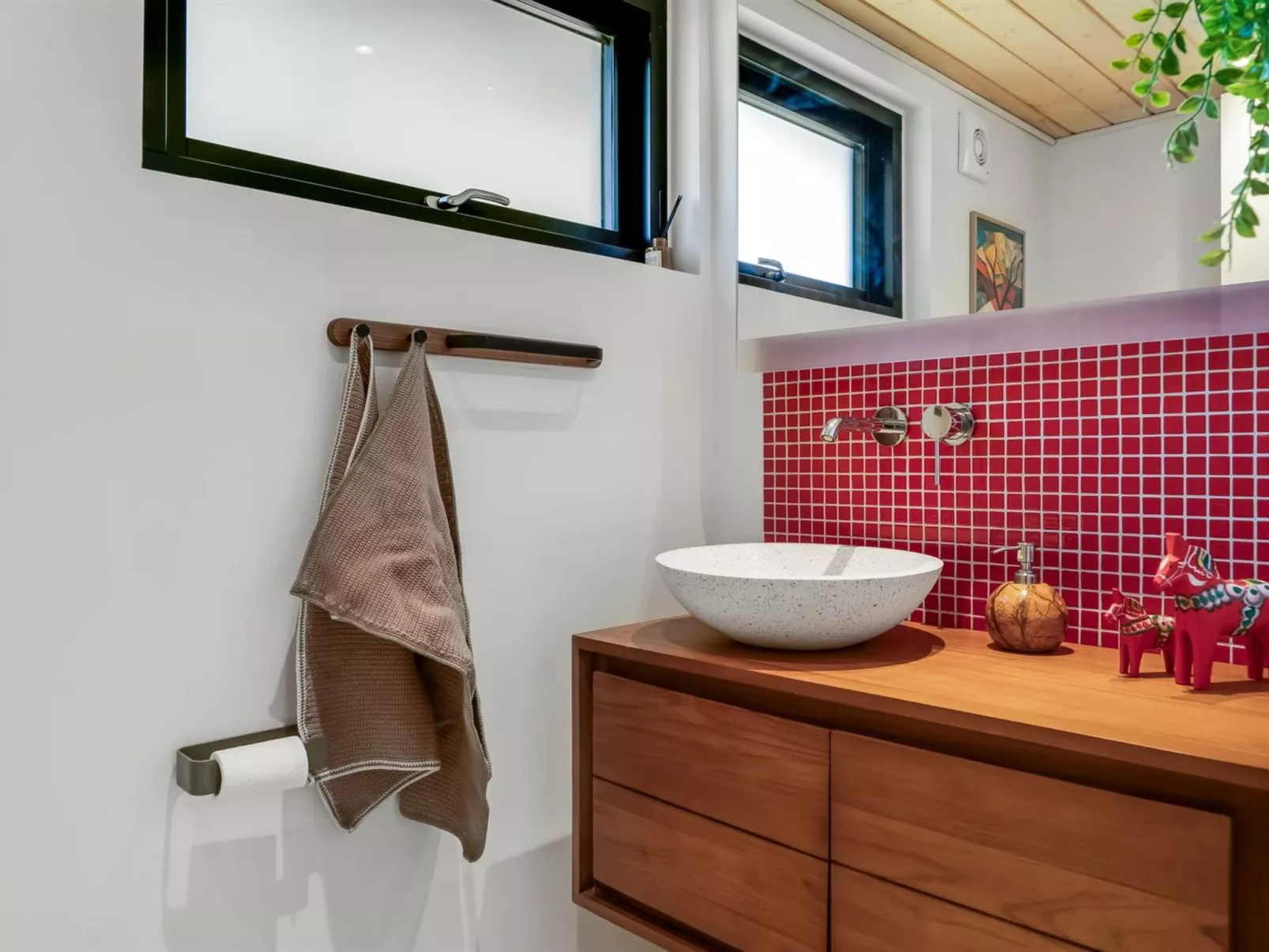 "Litle" - 600m from the sea-Binnen