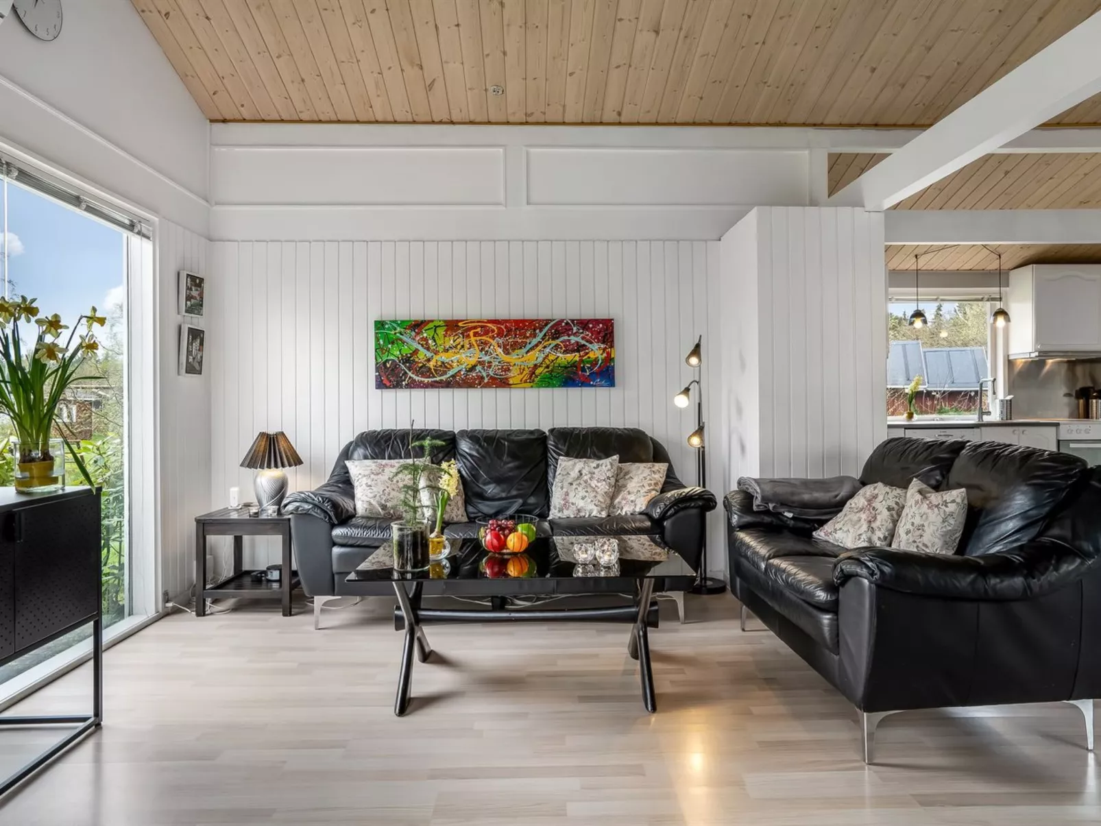 "Clarabelle" - 700m from the sea-Binnen