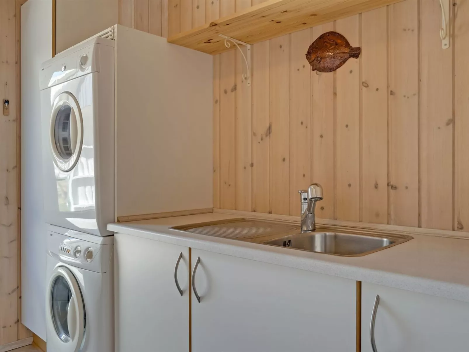 "Hedy" - 150m from the sea-Binnen