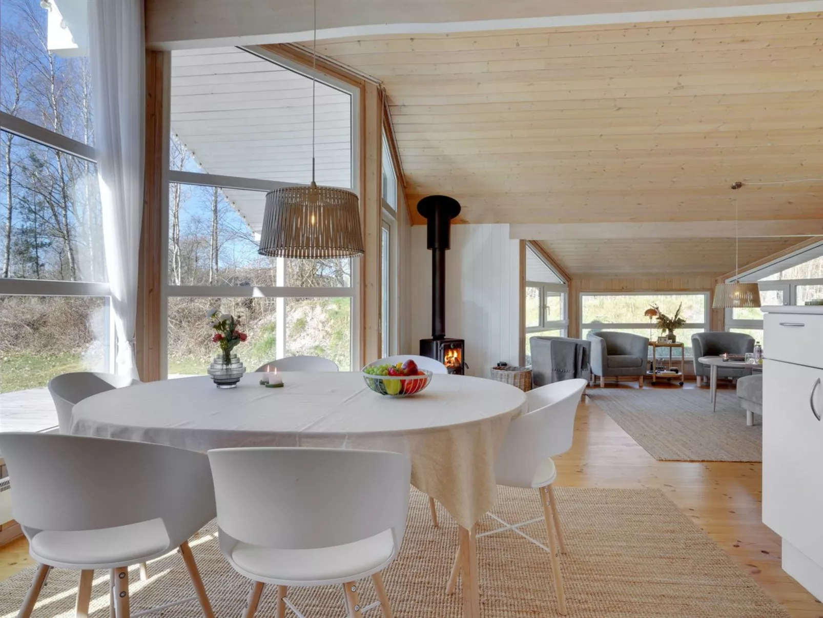 "Mika" - 1km from the sea-Binnen