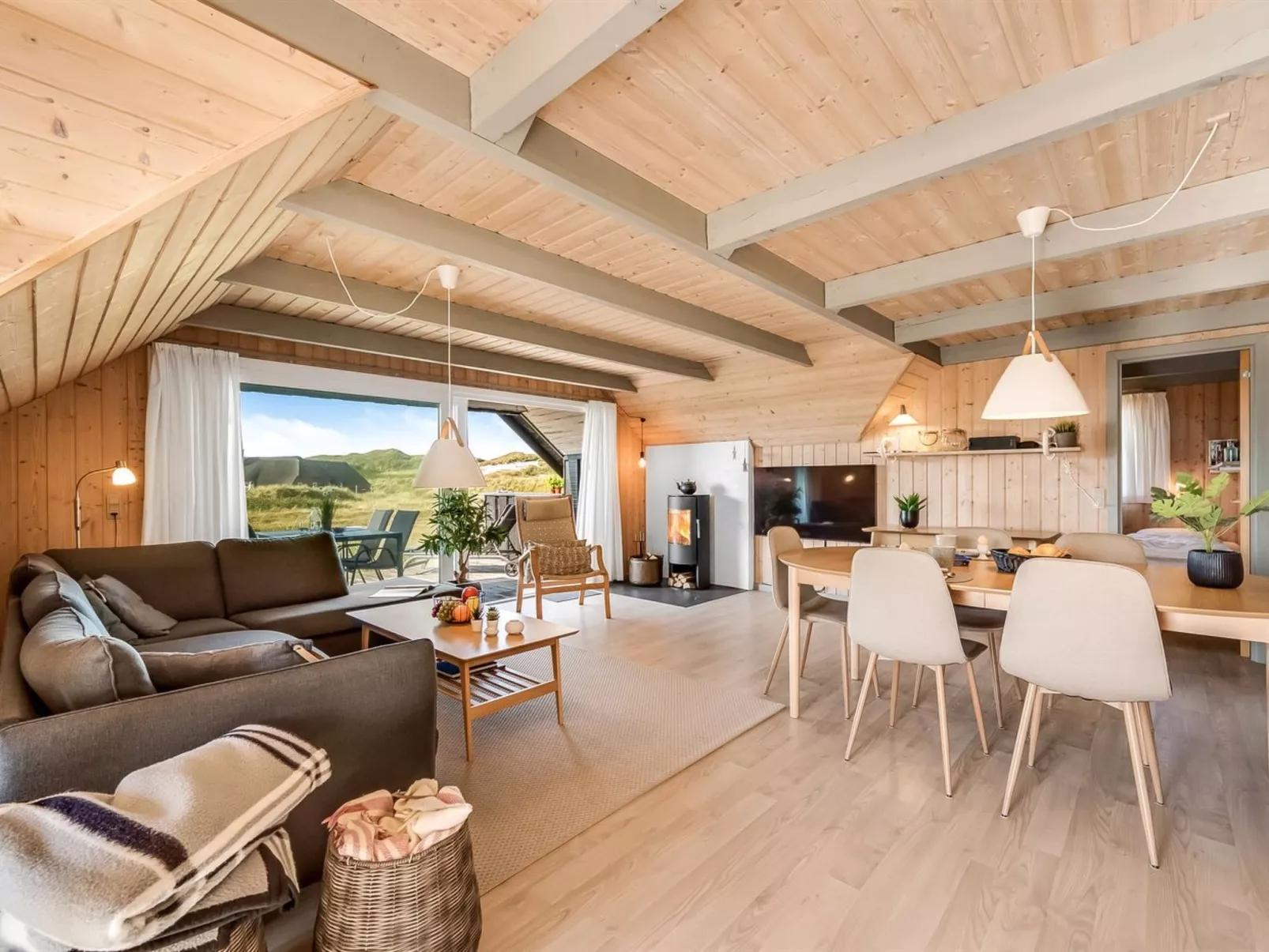 "Eggert" -  from the sea-Binnen