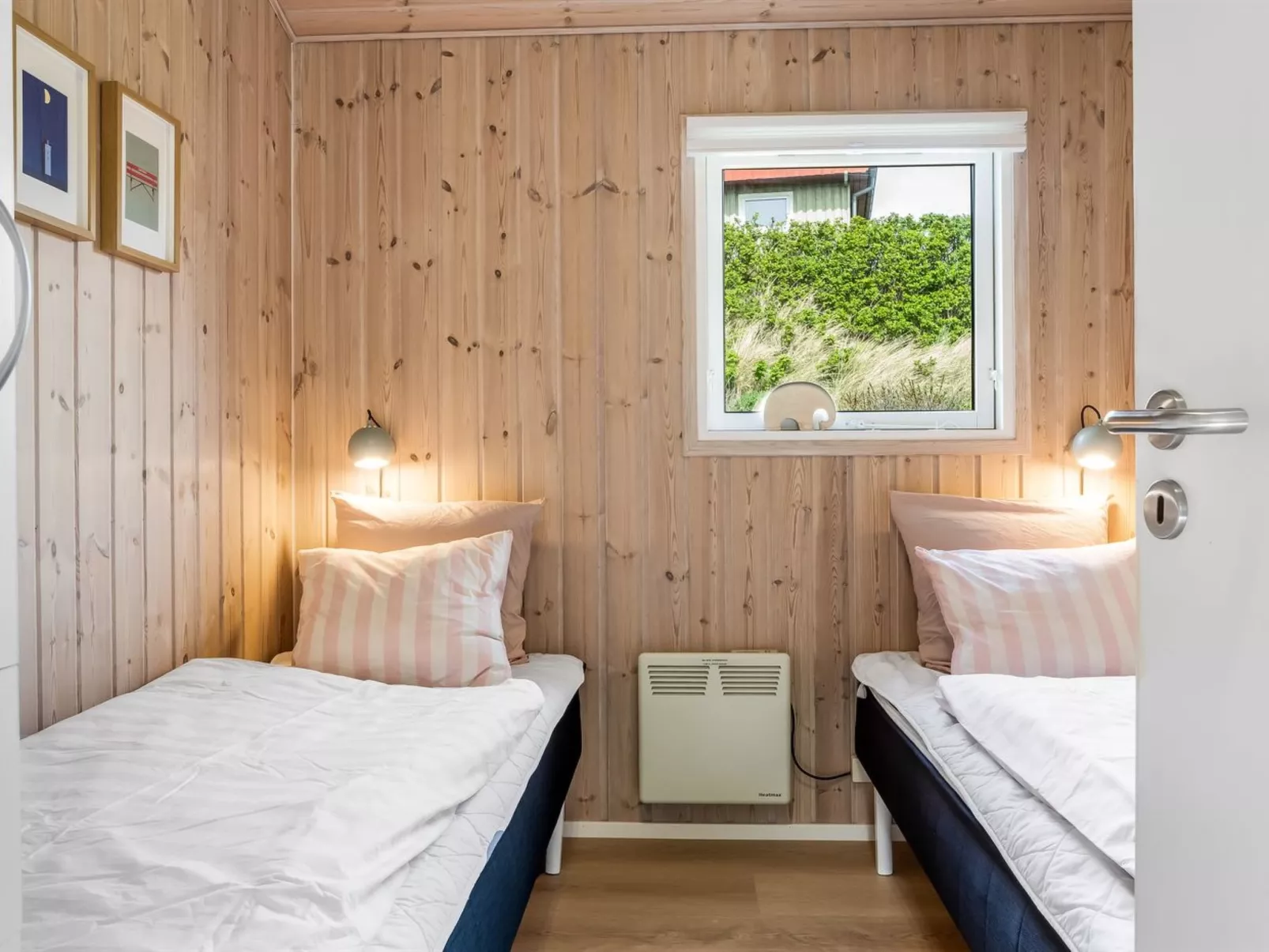 "Idalia" - 125m from the sea-Binnen