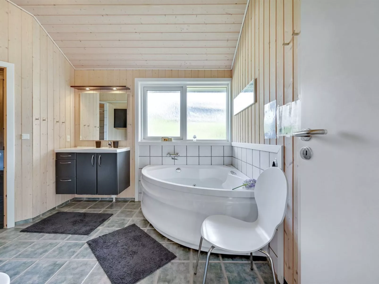 "Asvalde" - 150m from the sea-Binnen