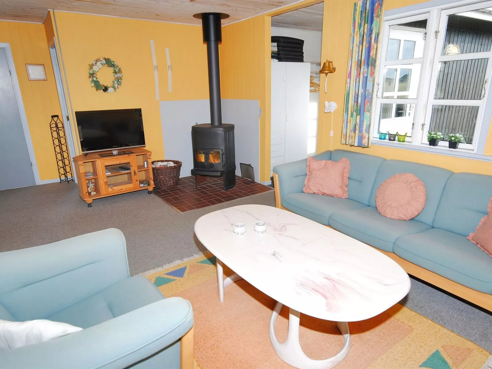 "Katha" -  from the sea-Binnen