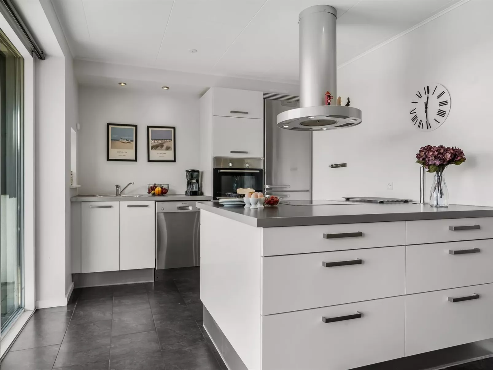 "Oliver" - 600m from the sea-Binnen