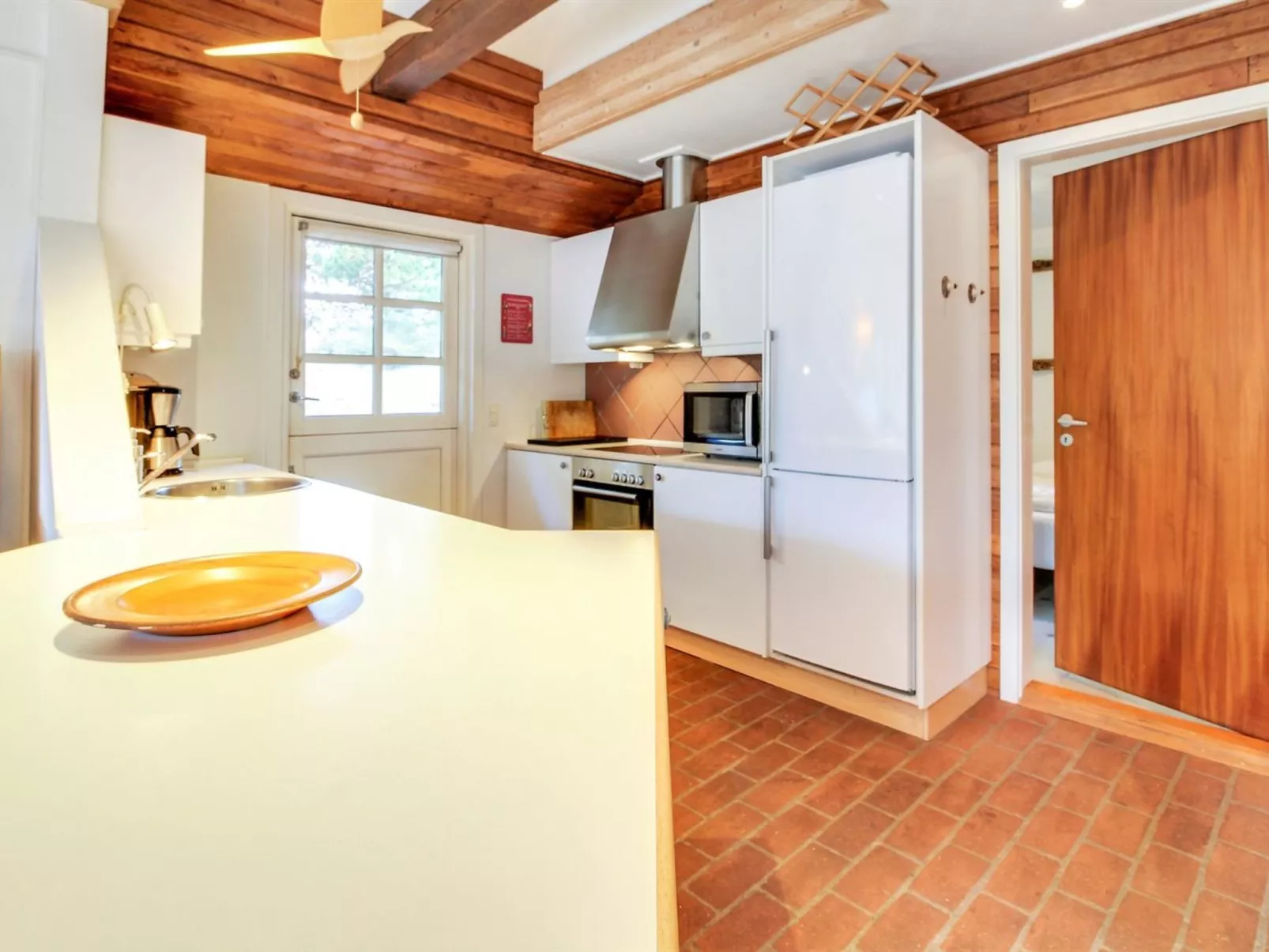 "Risto" - 2.3km from the sea-Binnen