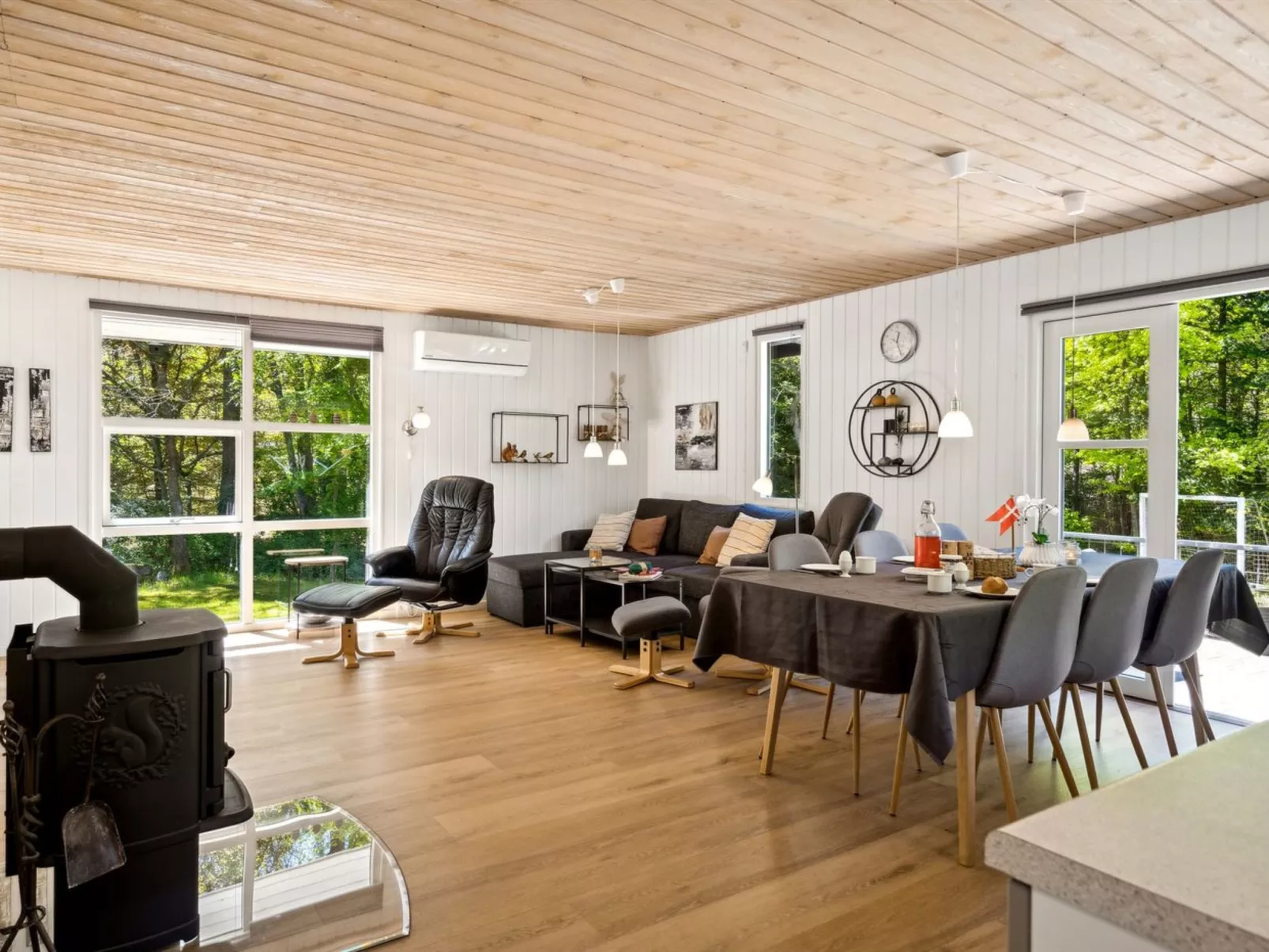 "Hunding" - 7km from the sea-Binnen