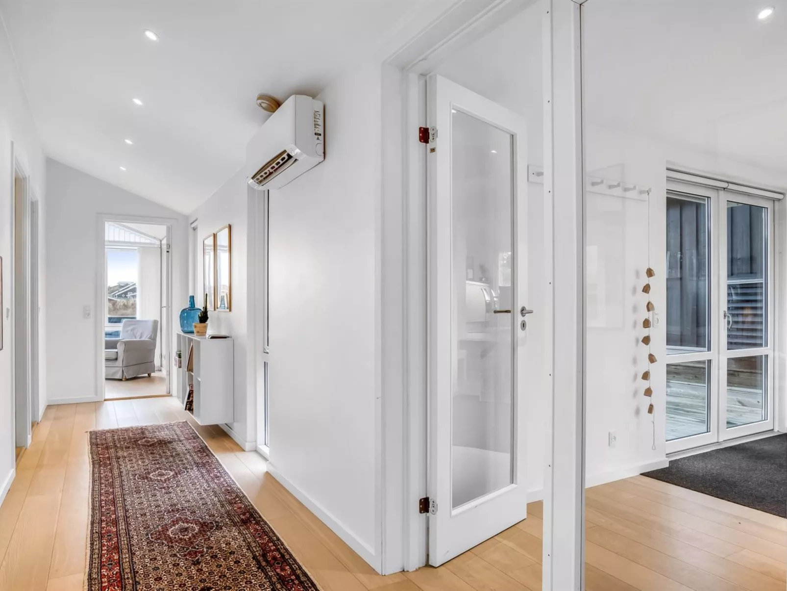 "Eileen" - 300m from the sea-Binnen