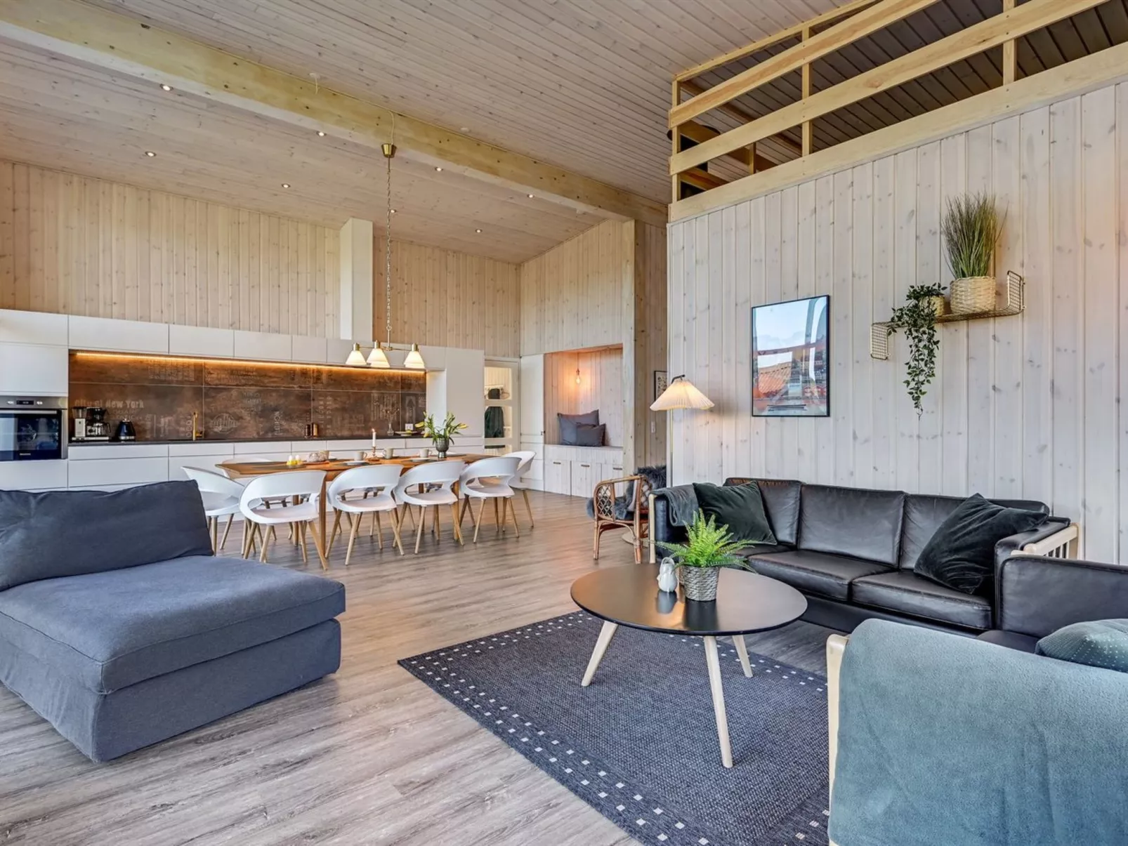 "Ylvi" - 250m from the sea-Binnen