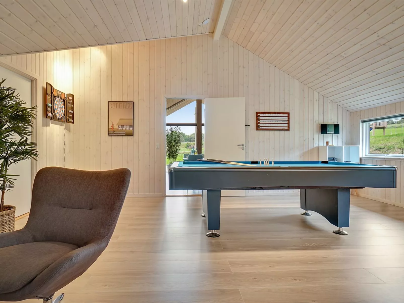 "Vara" - 800m from the sea-Binnen