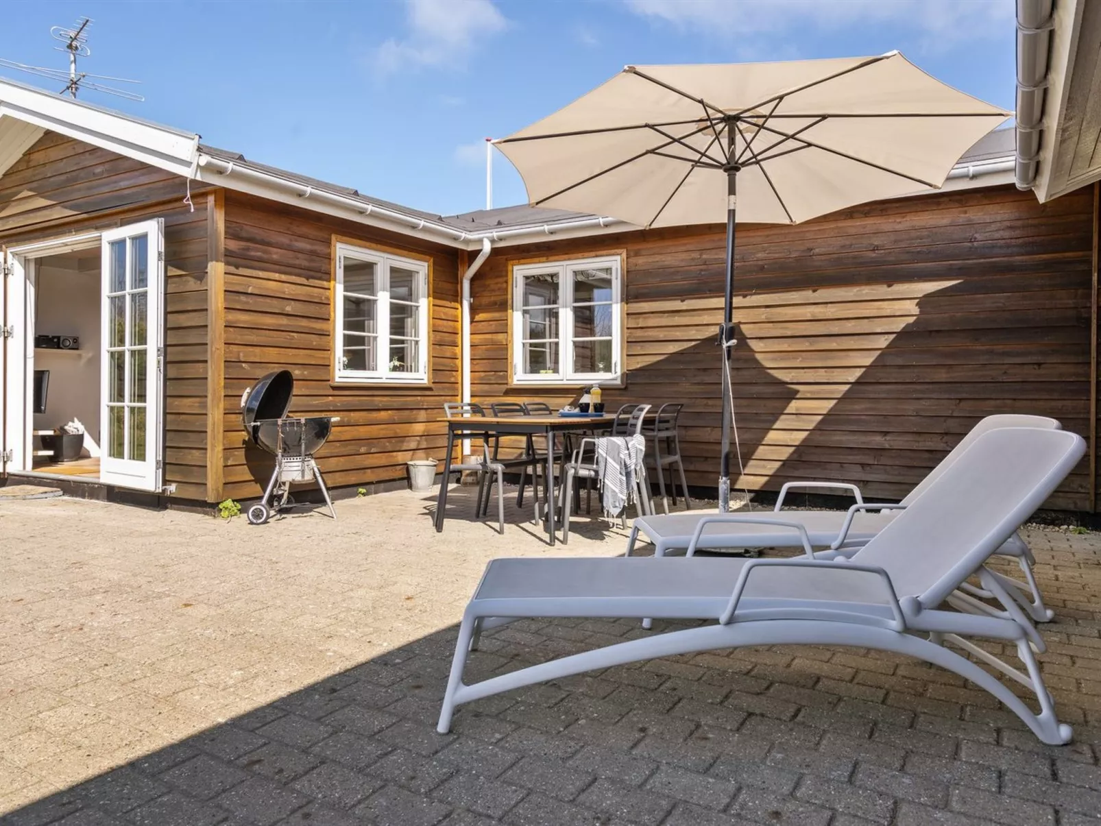 "Amaja" - 1.9km from the sea-Buiten