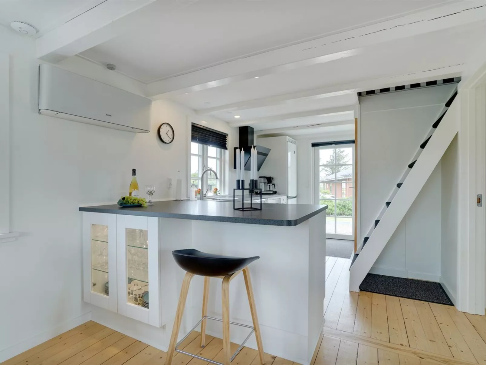 "Ulva" - 400m from the sea-Binnen