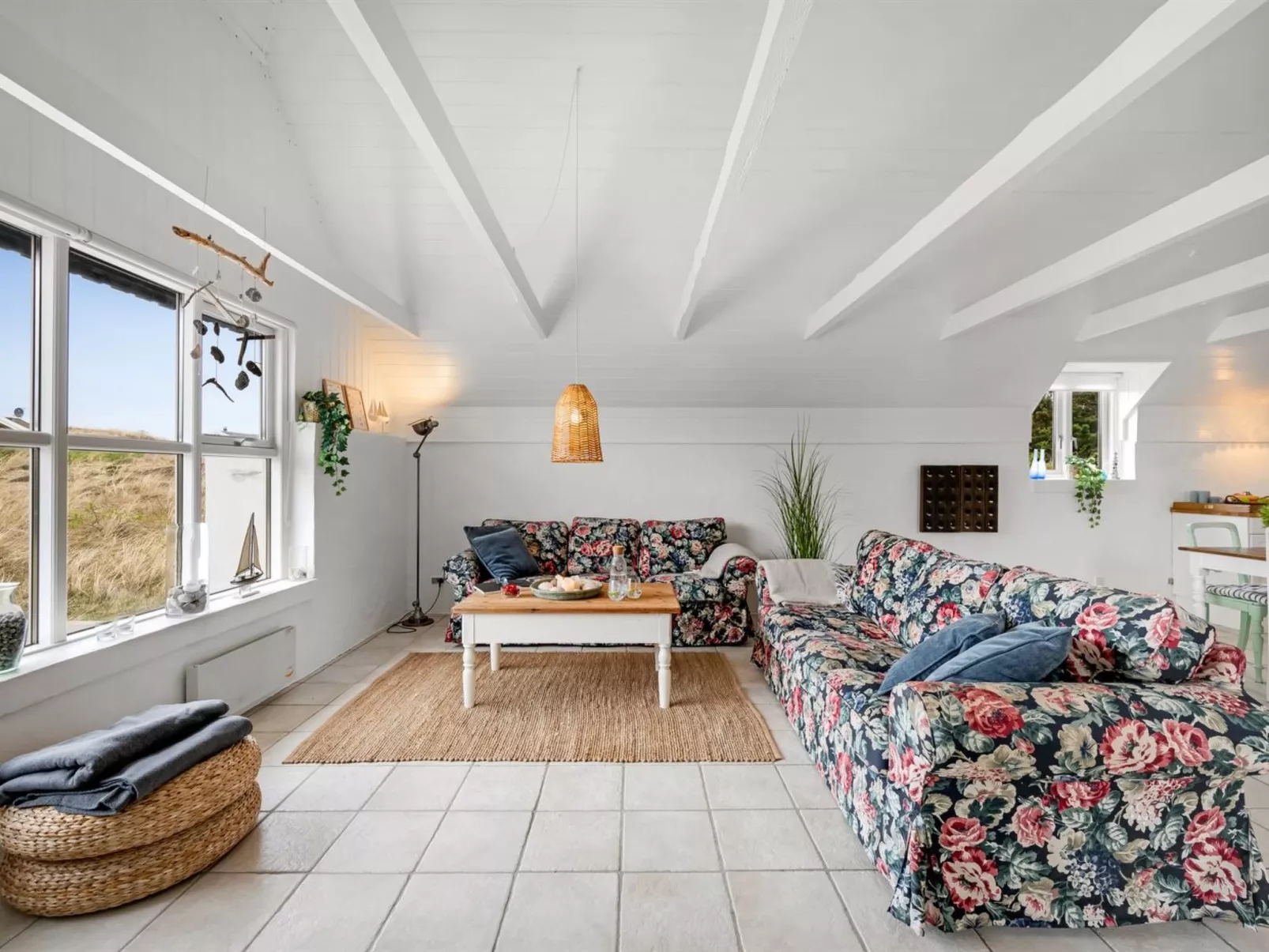 "Annielle" -  from the sea-Binnen