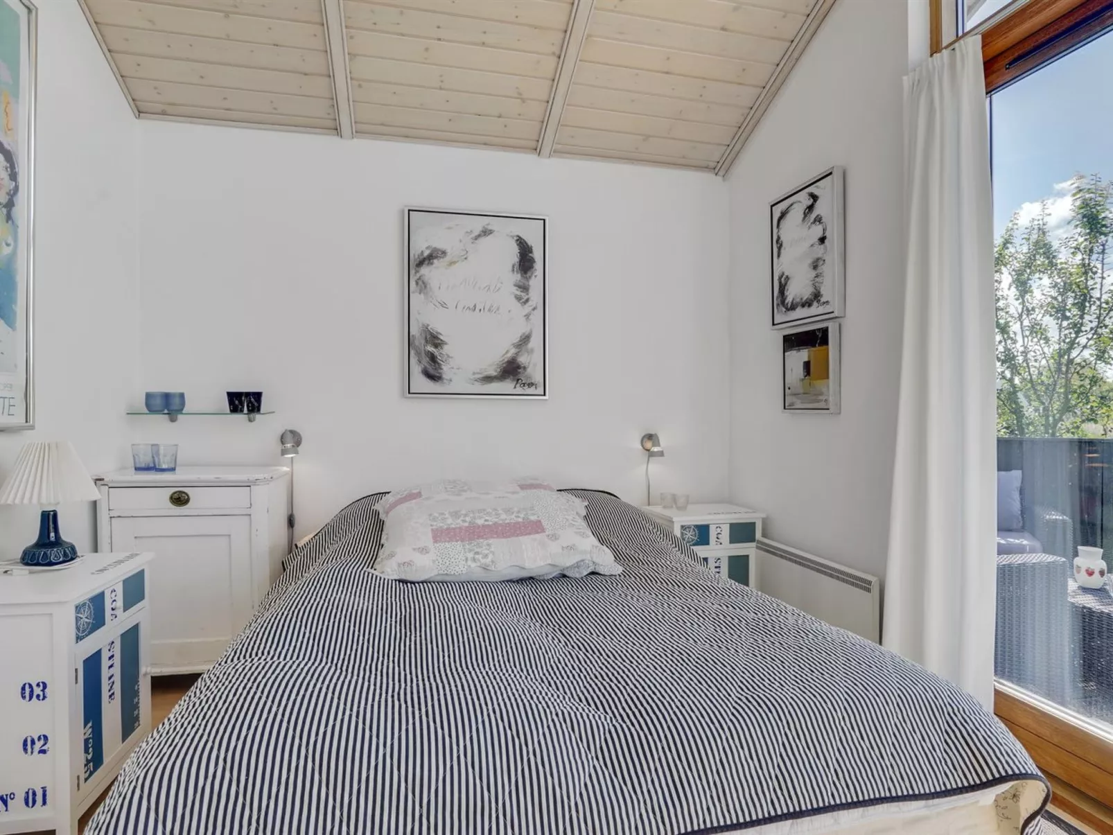 "Gudmunda" - 200m to the fjord-Binnen