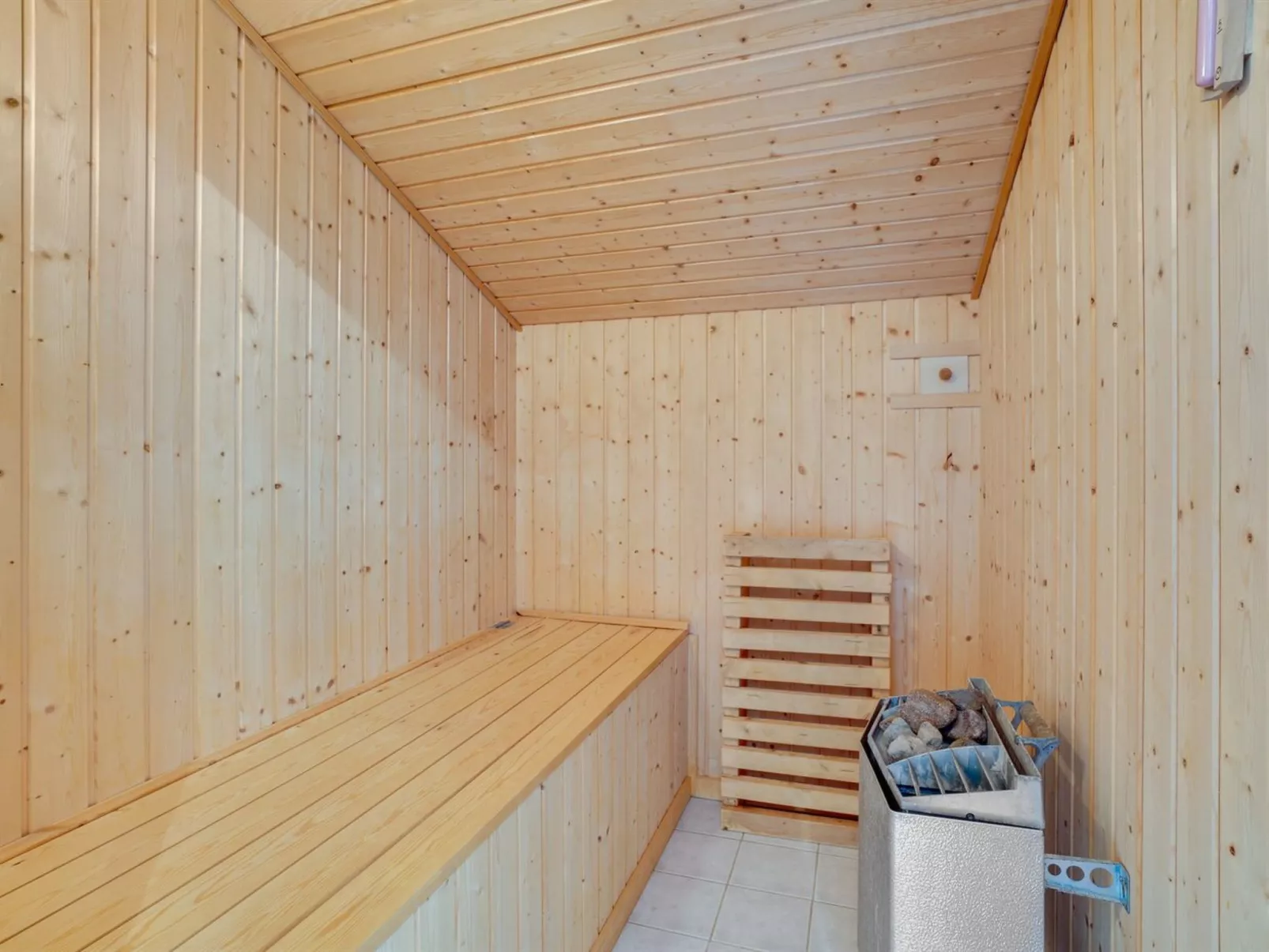 "Dorti" - 3km from the sea-Binnen