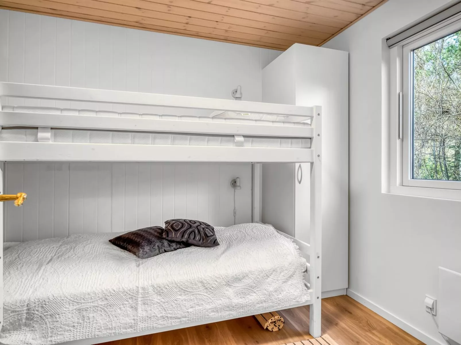 "Milan" - 250m to the fjord-Binnen