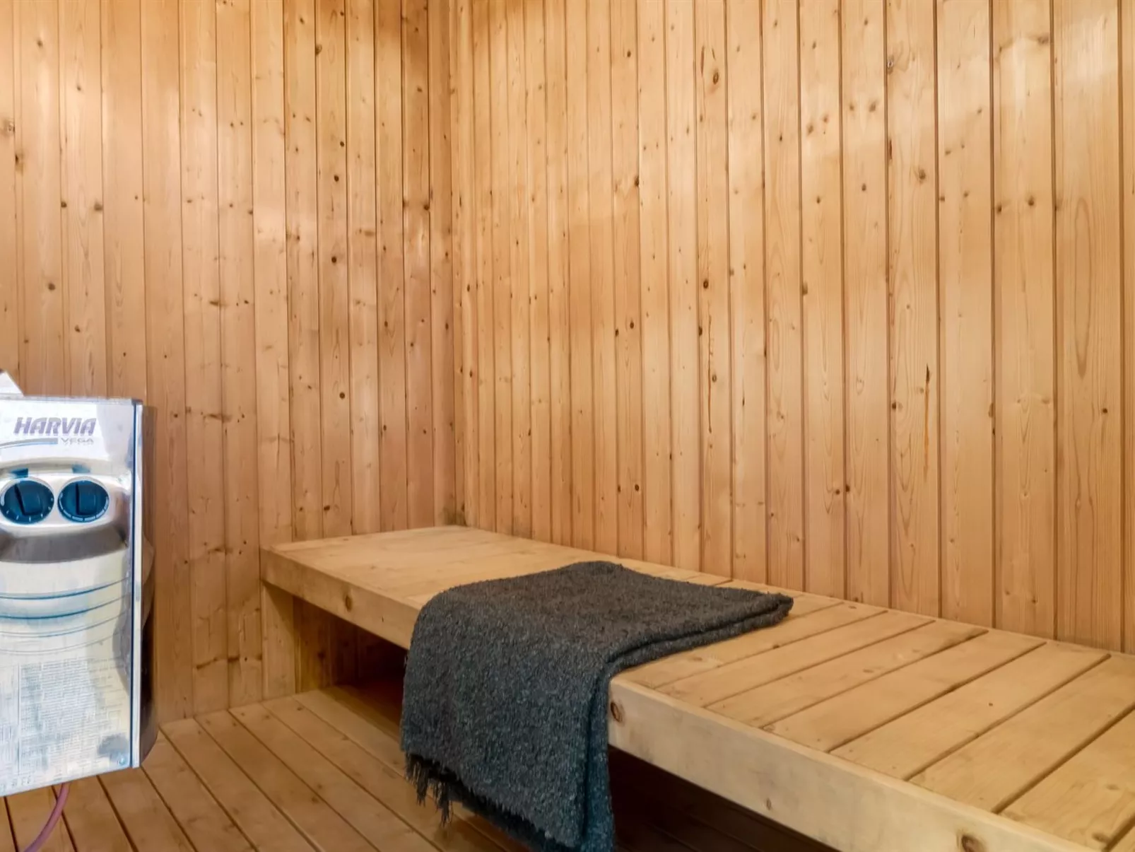 "Amadahy" - 950m from the sea-Binnen