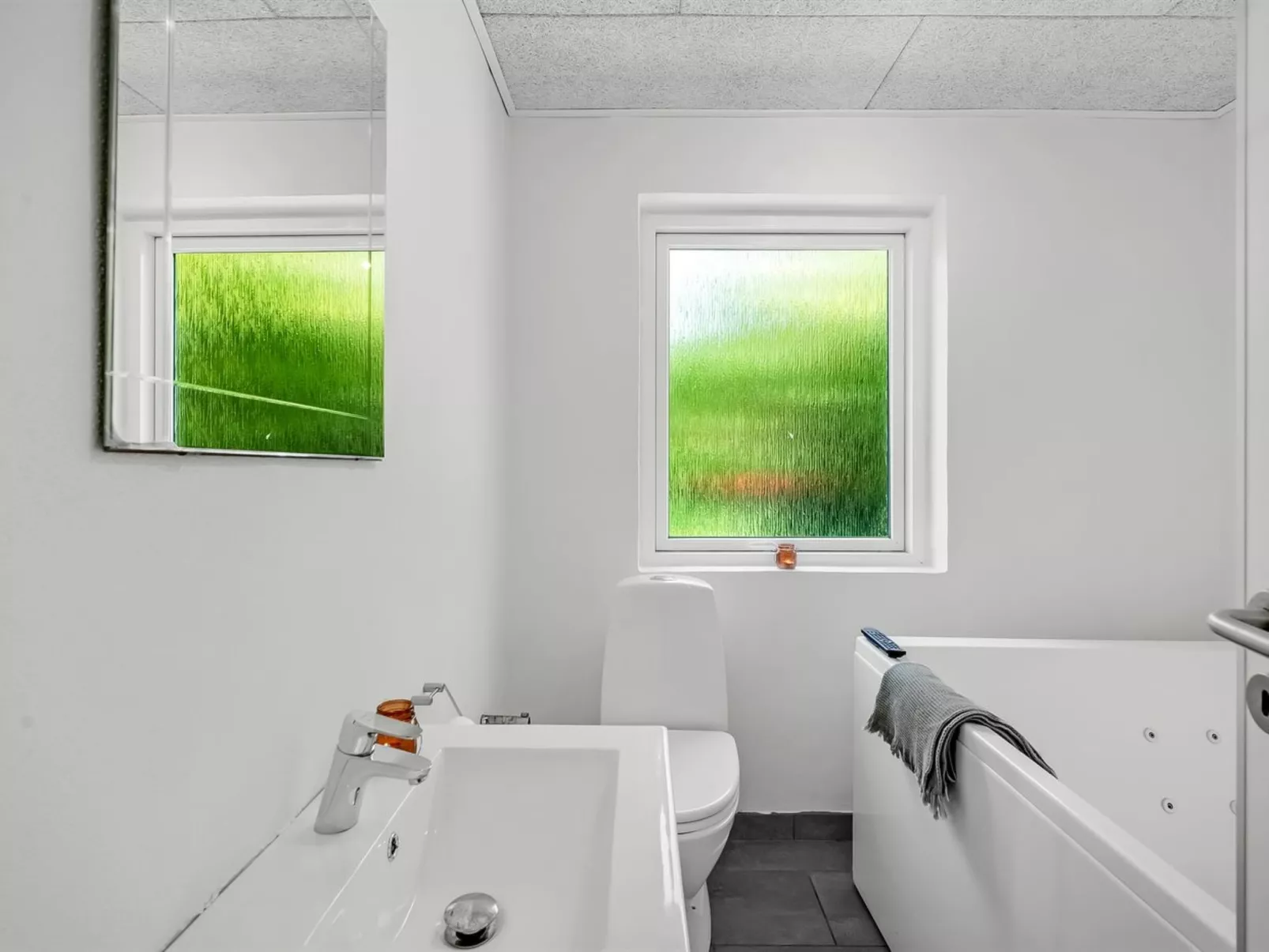 "Aarni" - 250m to the fjord-Binnen