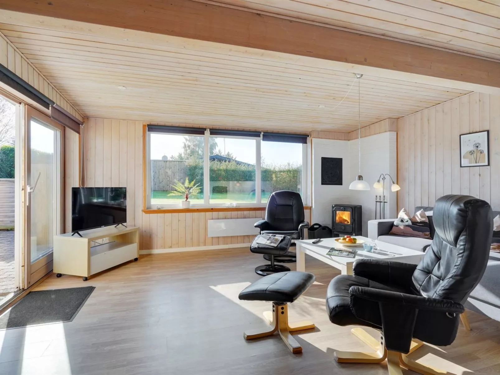 "Nane" - 80m from the sea-Binnen