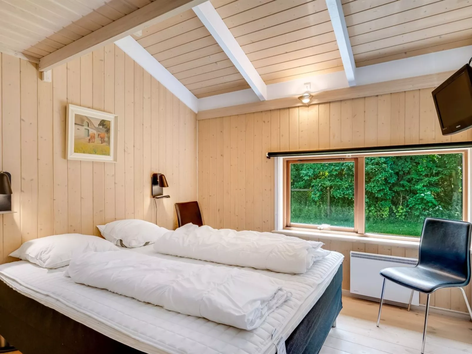 "Paulette" - 450m from the sea-Binnen