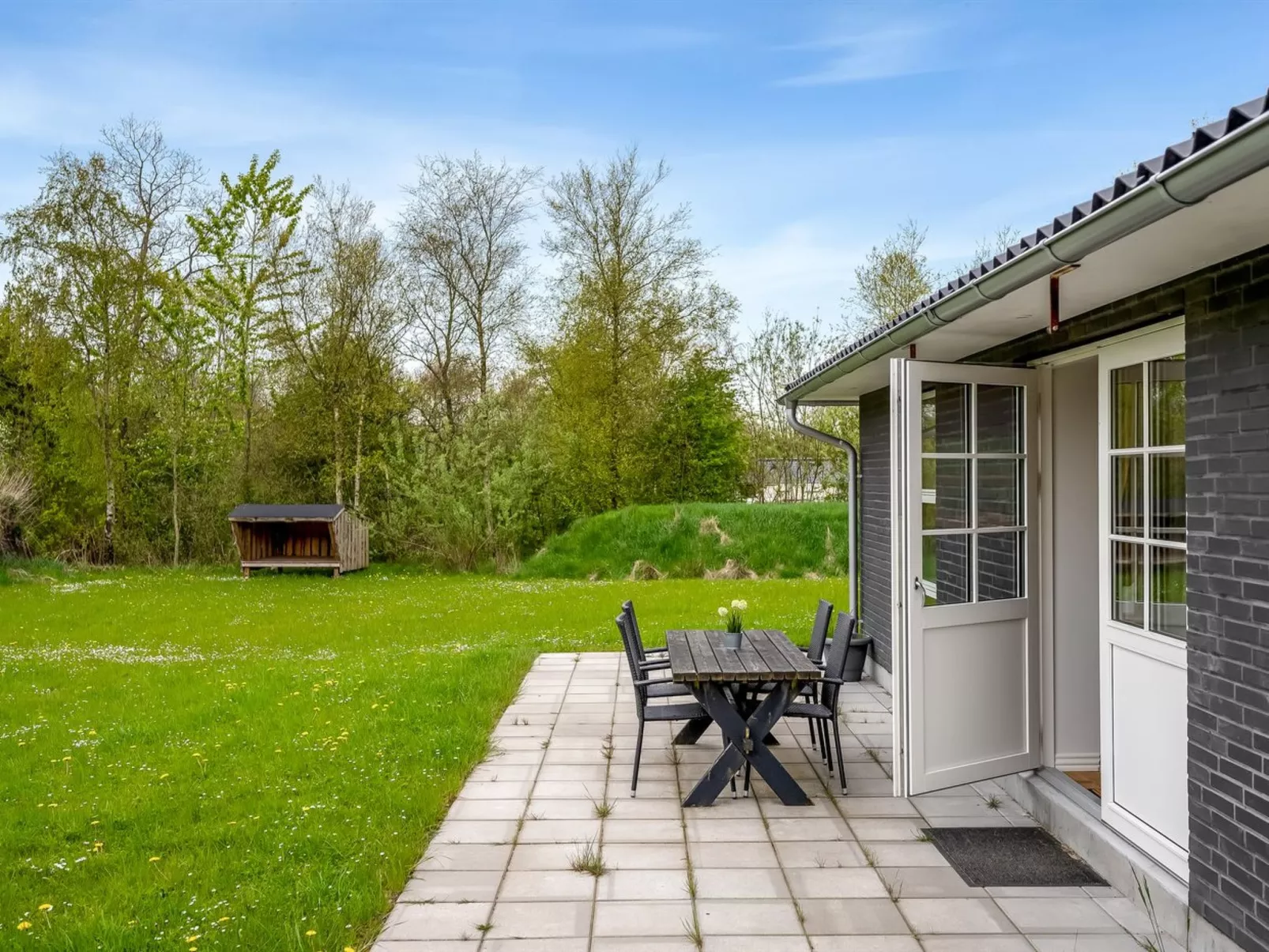 "Veijo" - 400m to the fjord-Buiten