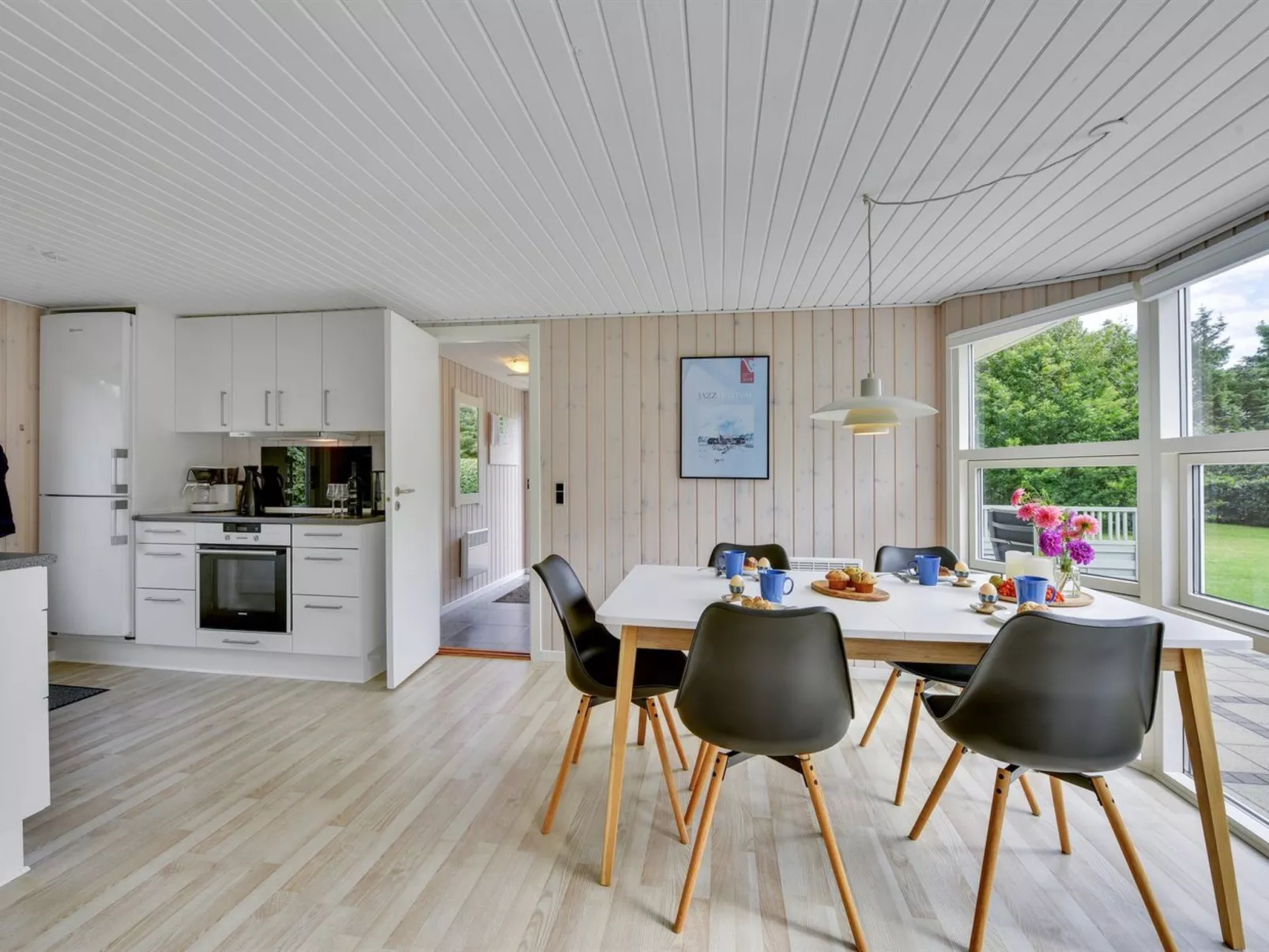 "Anabella" - 400m to the fjord-Binnen