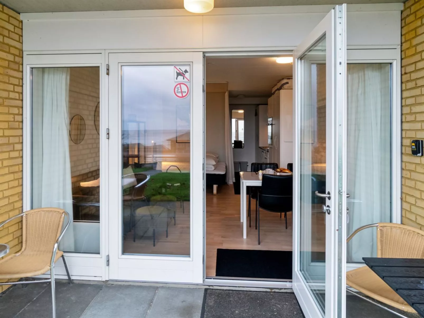 "Annelie" - 75m from the sea-Buiten