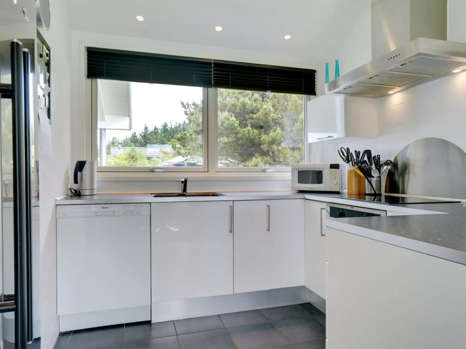 "Aiyana" - 530m from the sea-Binnen