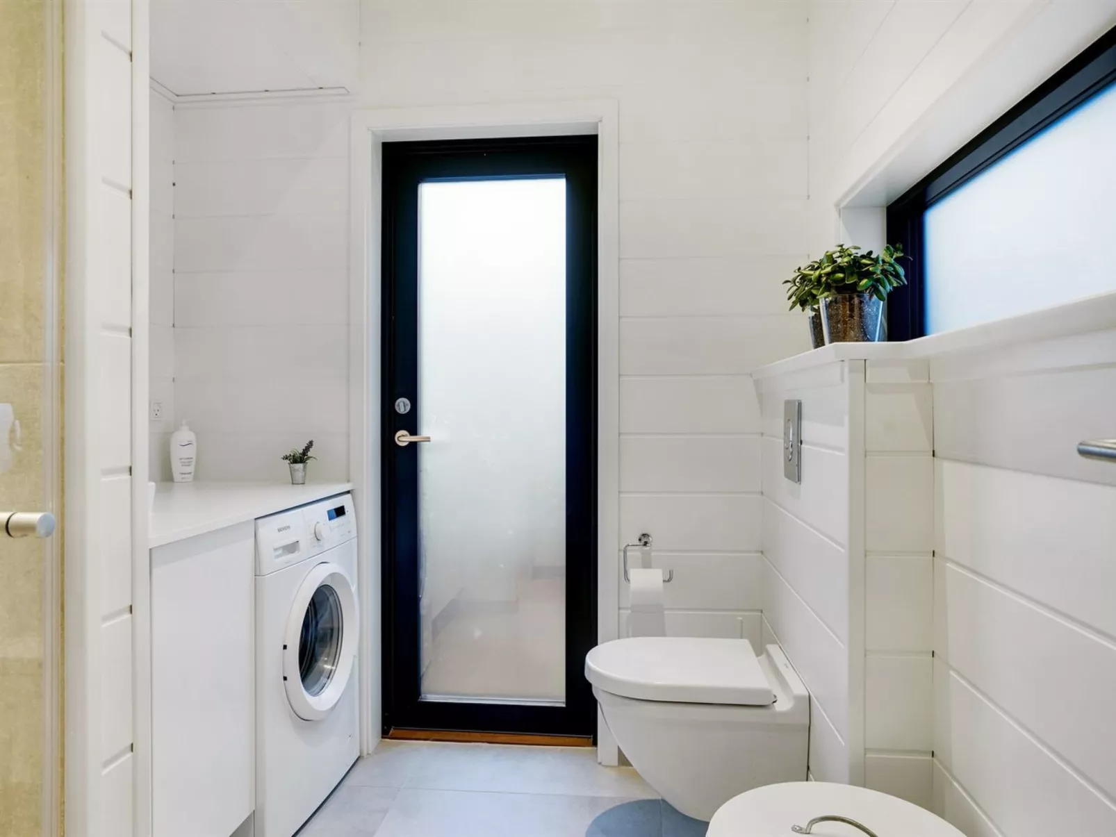 "Kjell" - 100m from the sea-Binnen