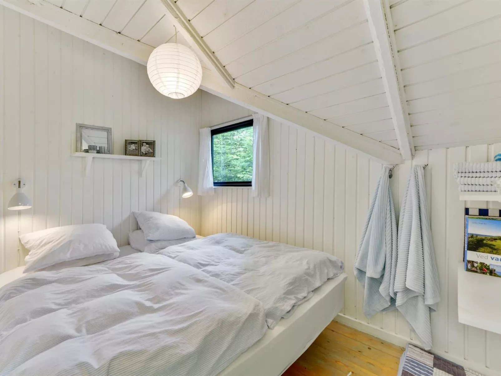 "Alika" - 200m to the fjord-Binnen