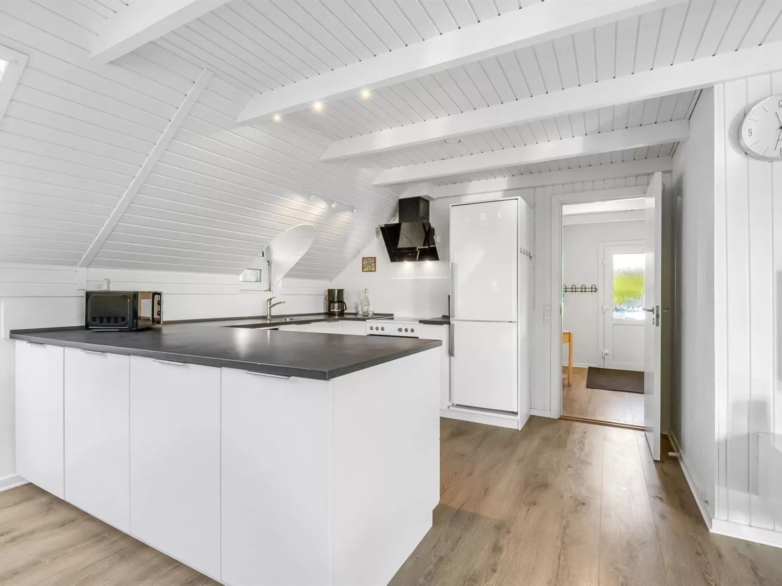 "Ruse" - 500m from the sea-Binnen