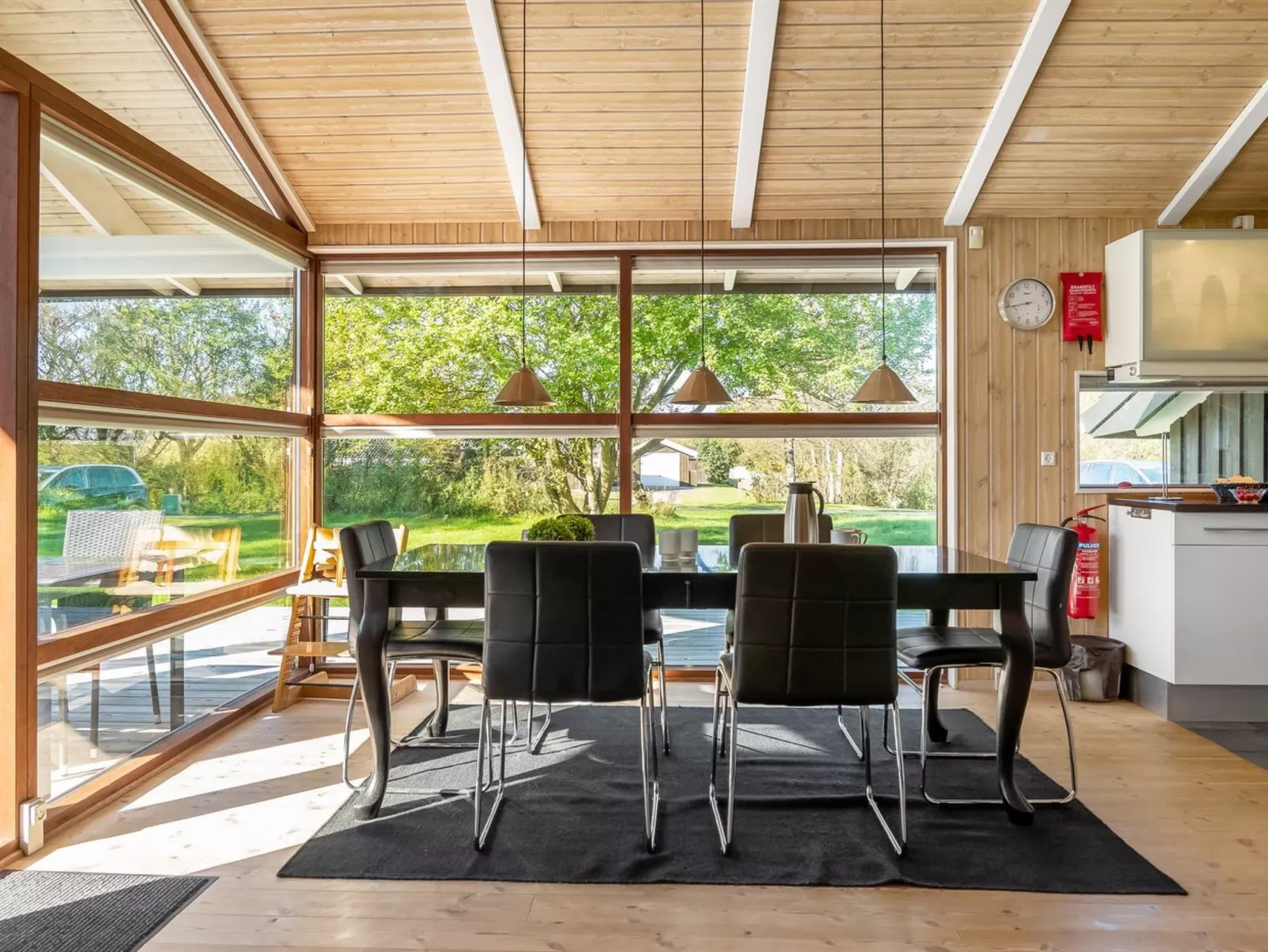 "Emeli" - 1.3km from the sea-Binnen