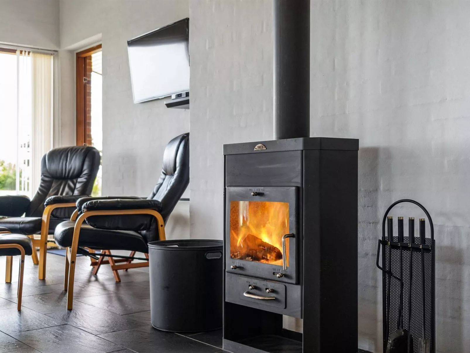 "Roope" - 50m from the sea-Binnen