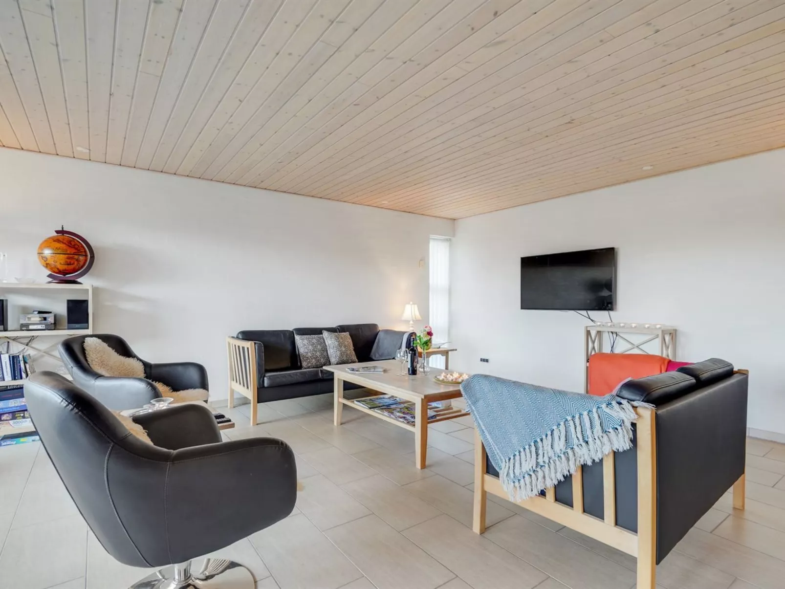 "Fengur" - 330m from the sea-Binnen