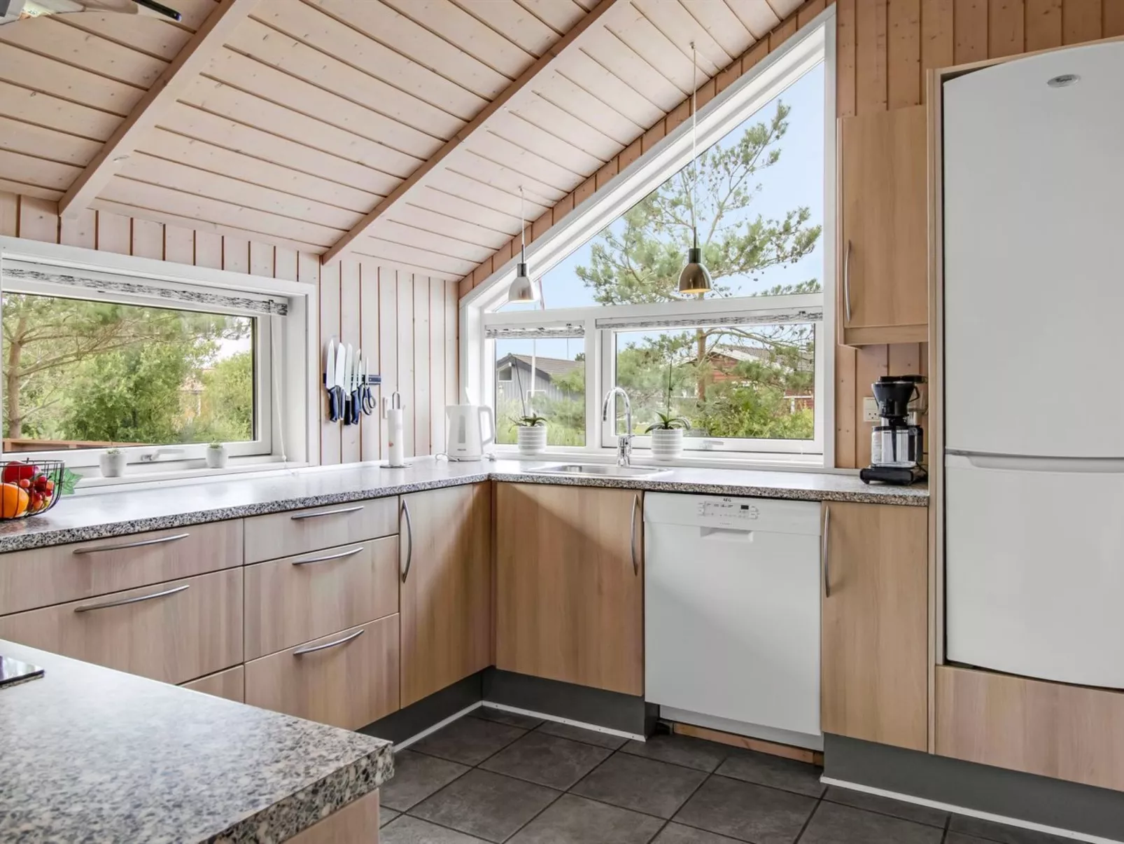 "Svenny" - 800m from the sea-Binnen